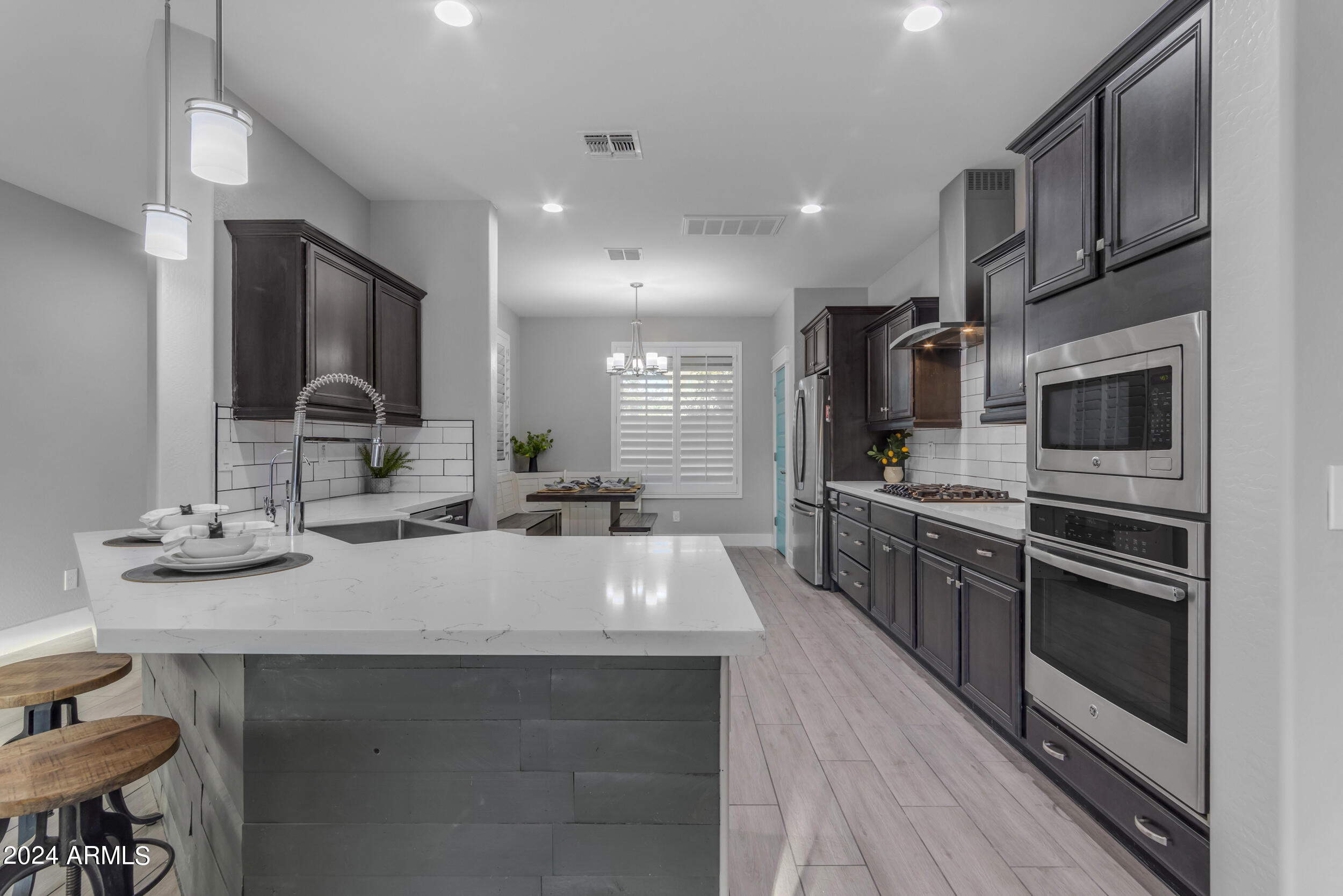 7738 S RESEDA Street