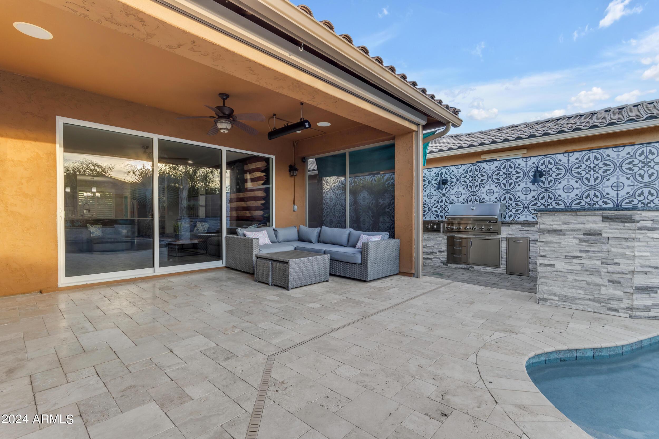 7738 S RESEDA Street