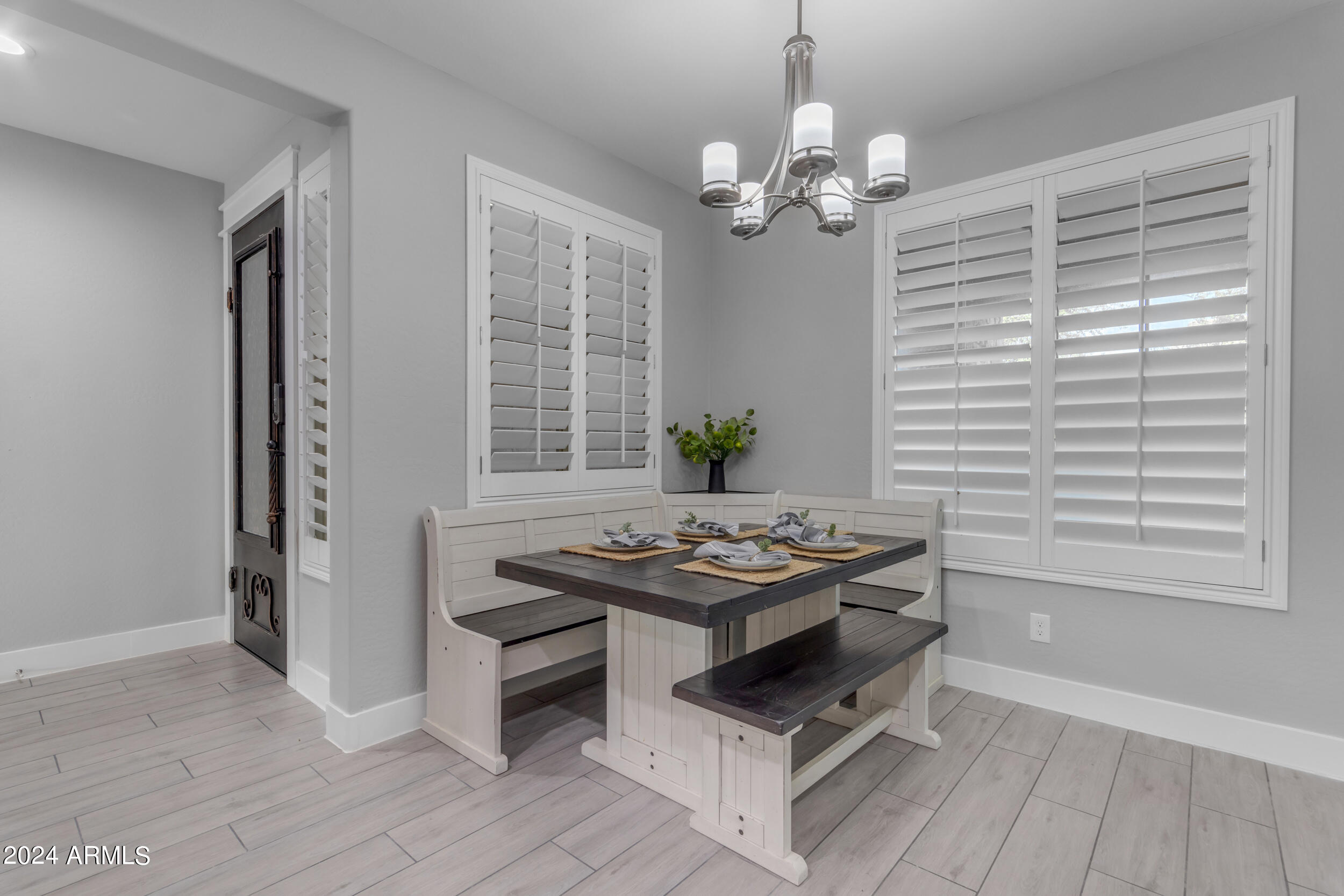 7738 S RESEDA Street