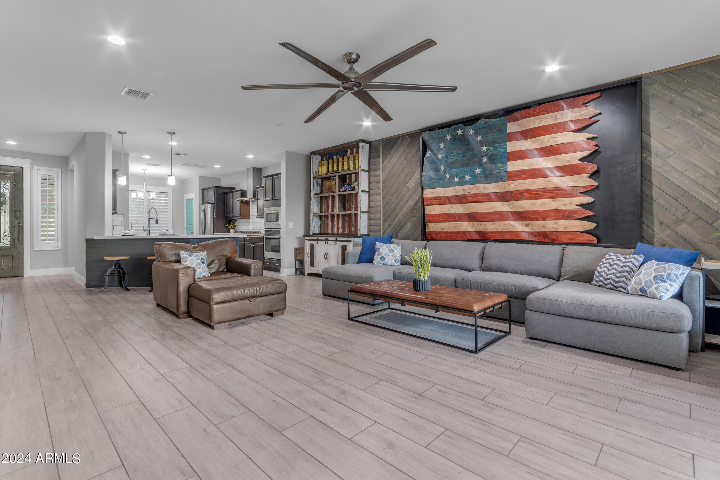 7738 S RESEDA Street