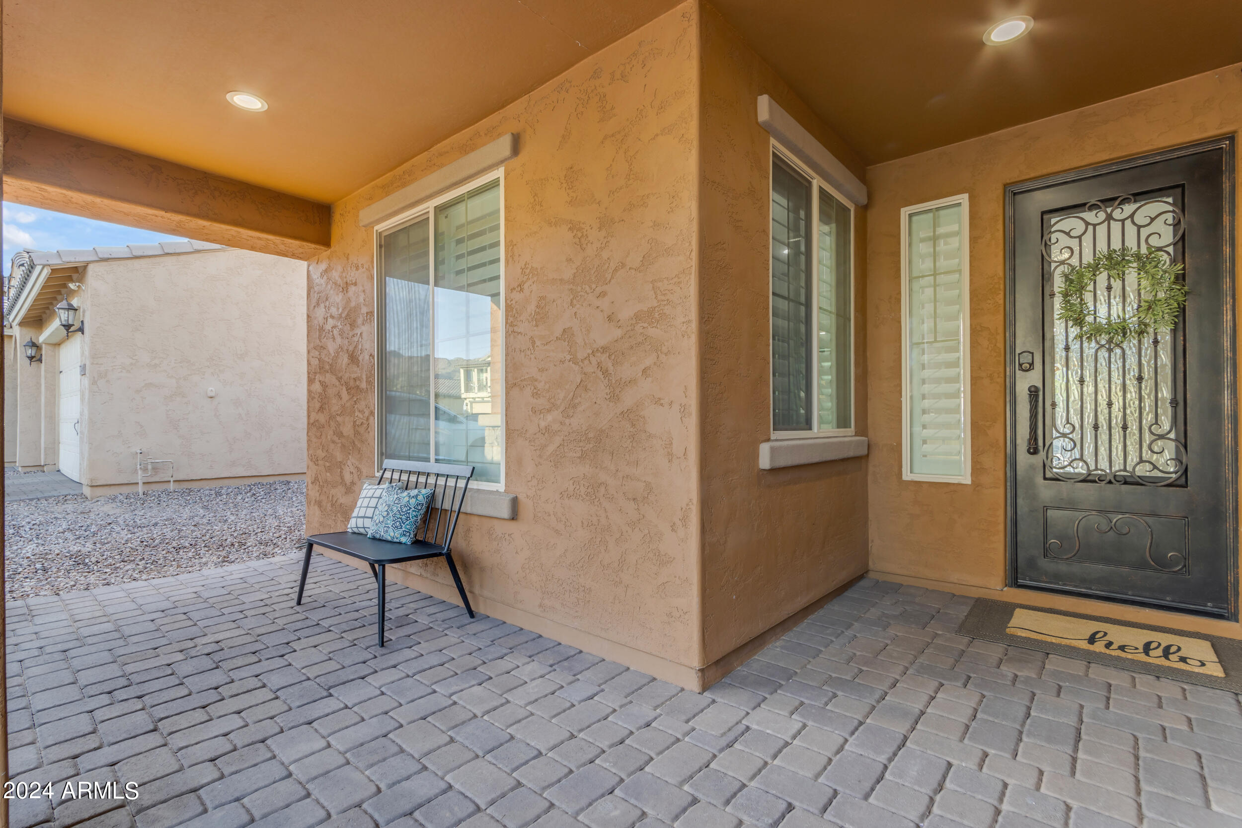 7738 S RESEDA Street