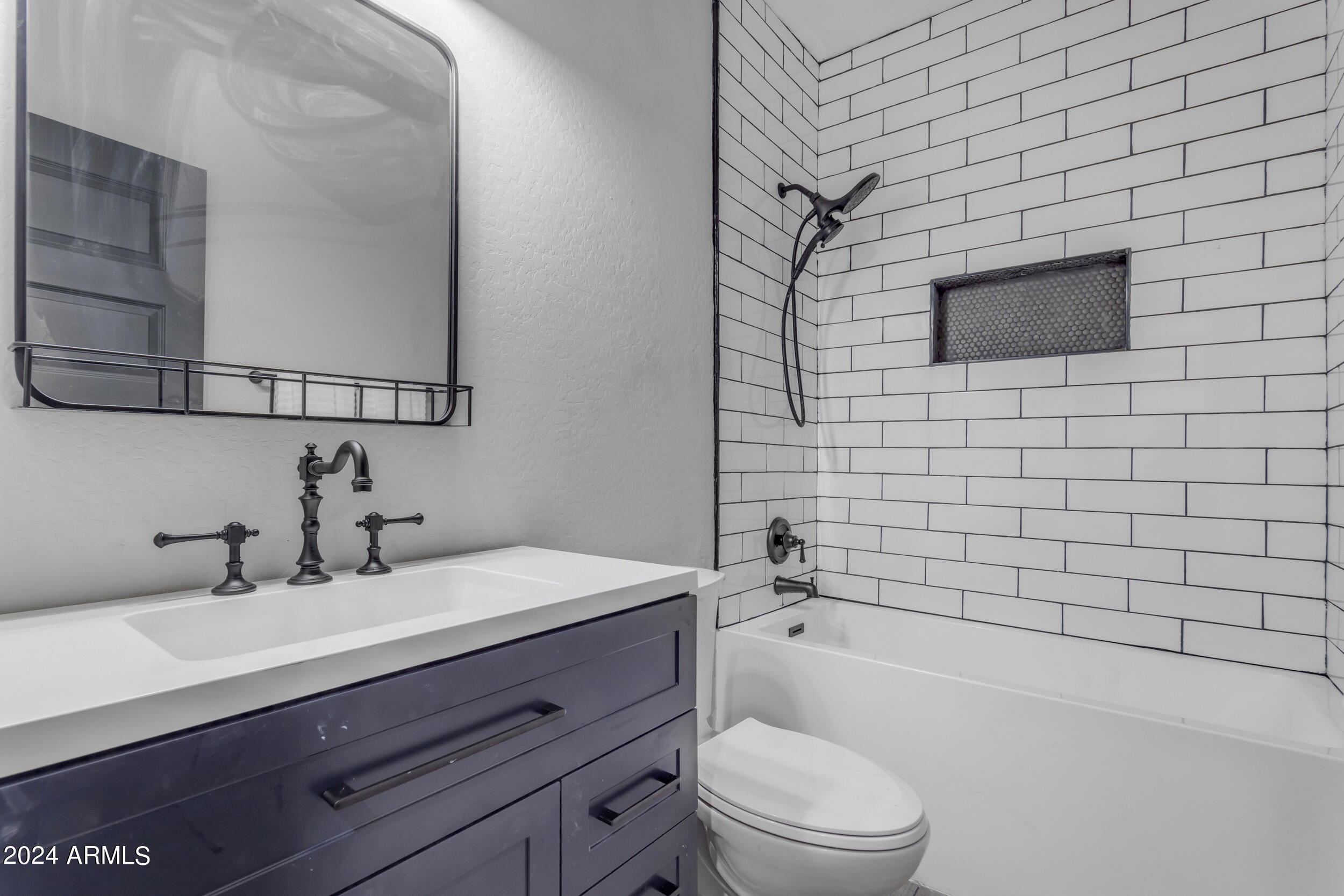 7738 S RESEDA Street