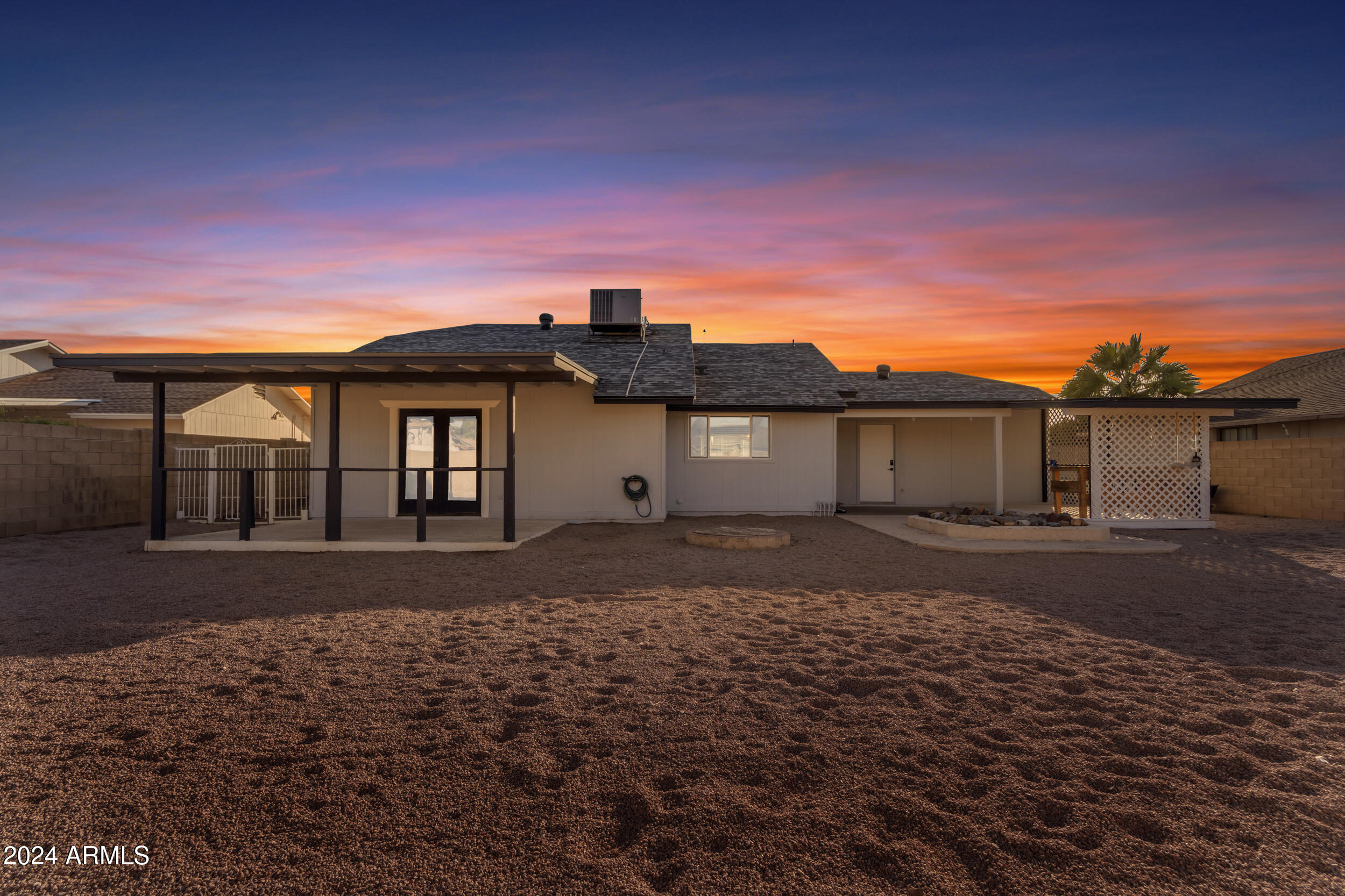 2218 E DRAGOON Avenue