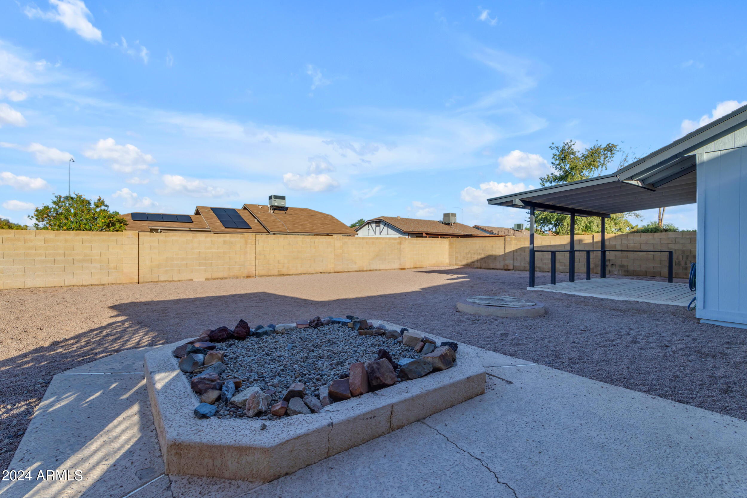 2218 E DRAGOON Avenue