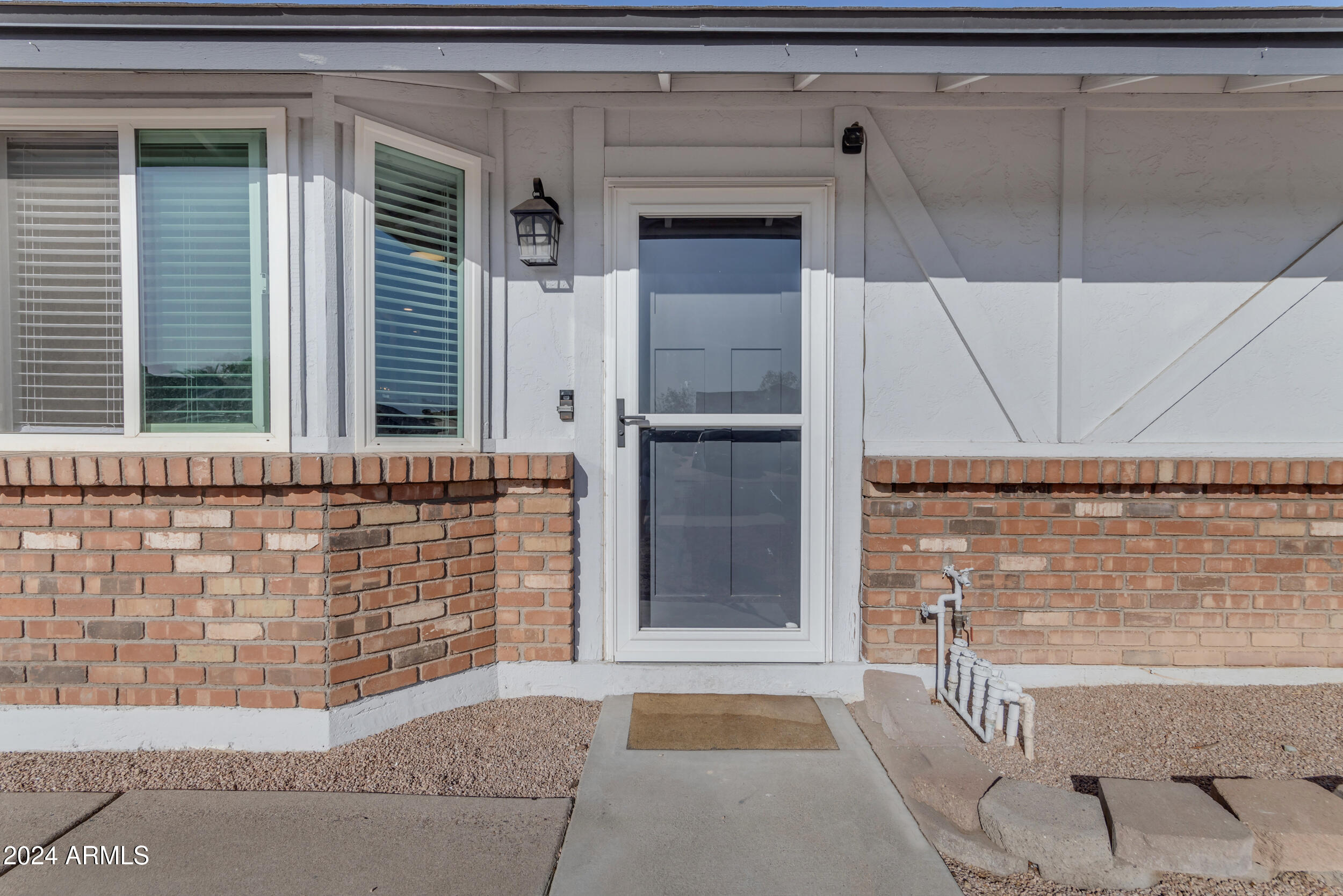 2218 E DRAGOON Avenue