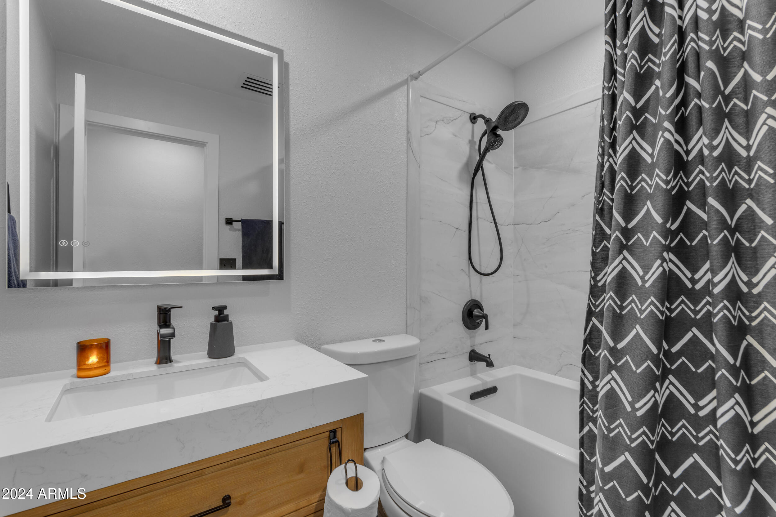 2218 E DRAGOON Avenue