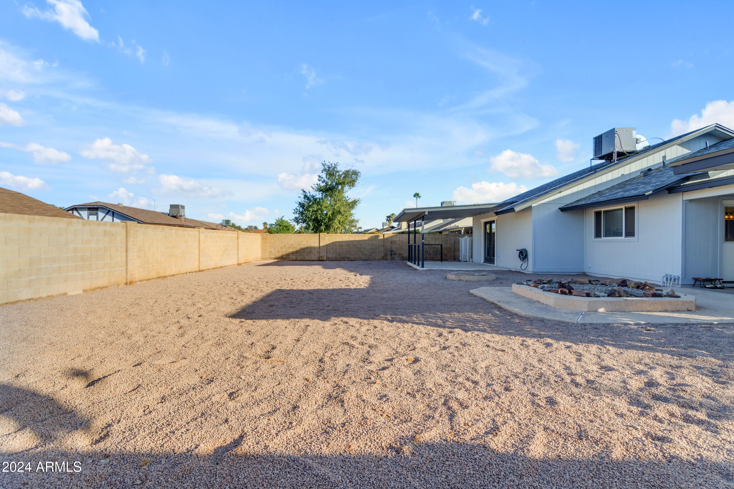 2218 E DRAGOON Avenue