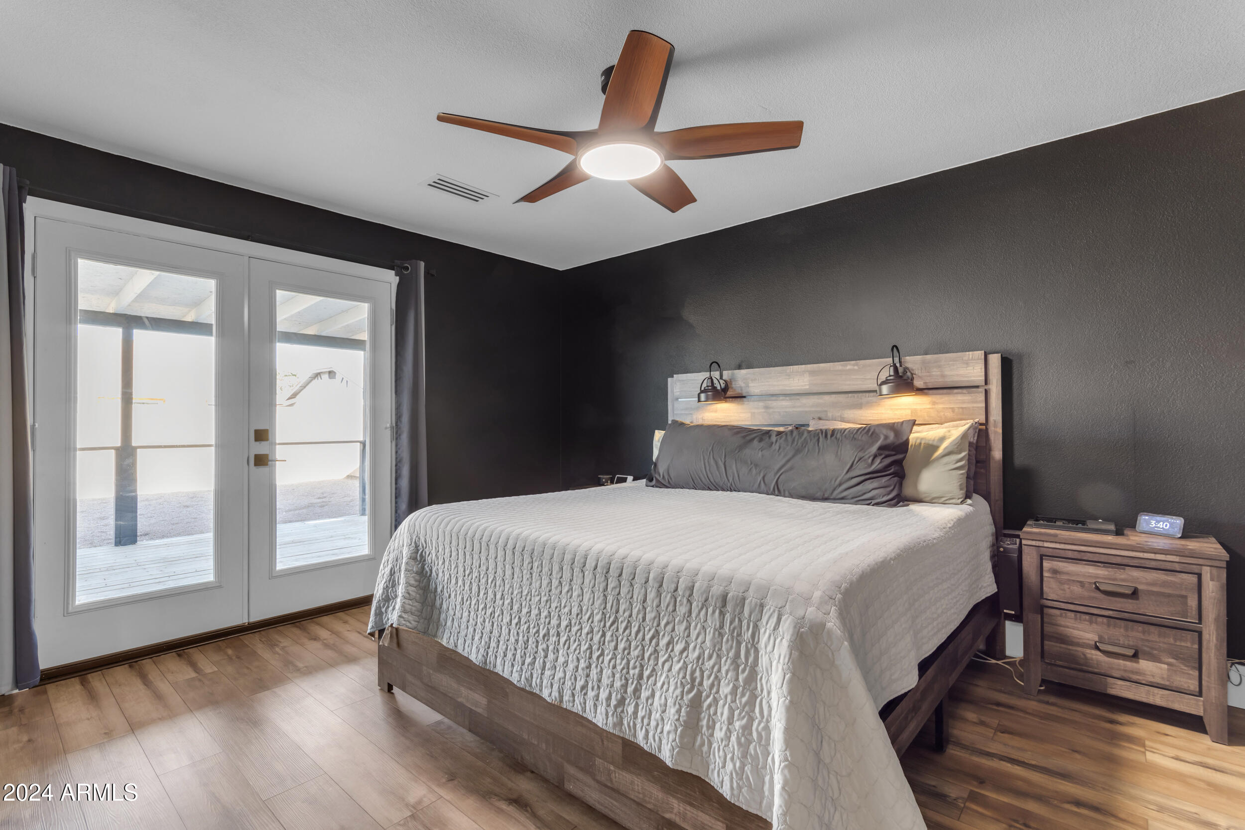 2218 E DRAGOON Avenue