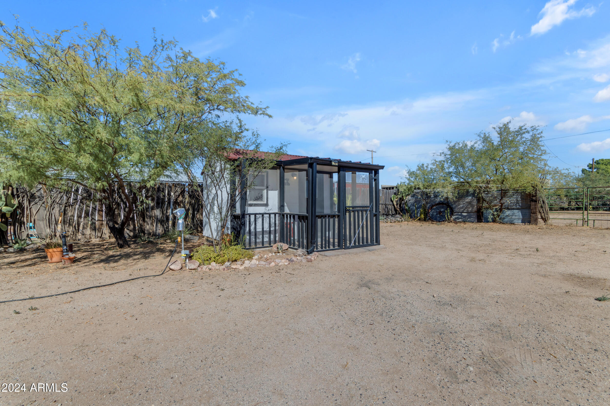 11475 N RHODES Court