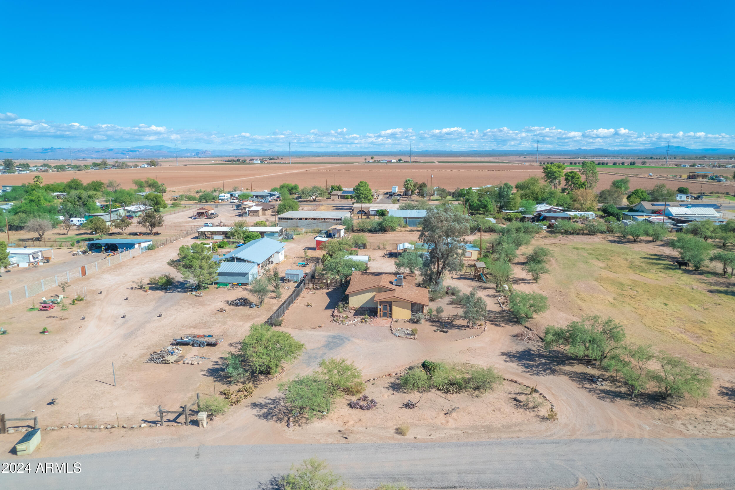 11475 N RHODES Court