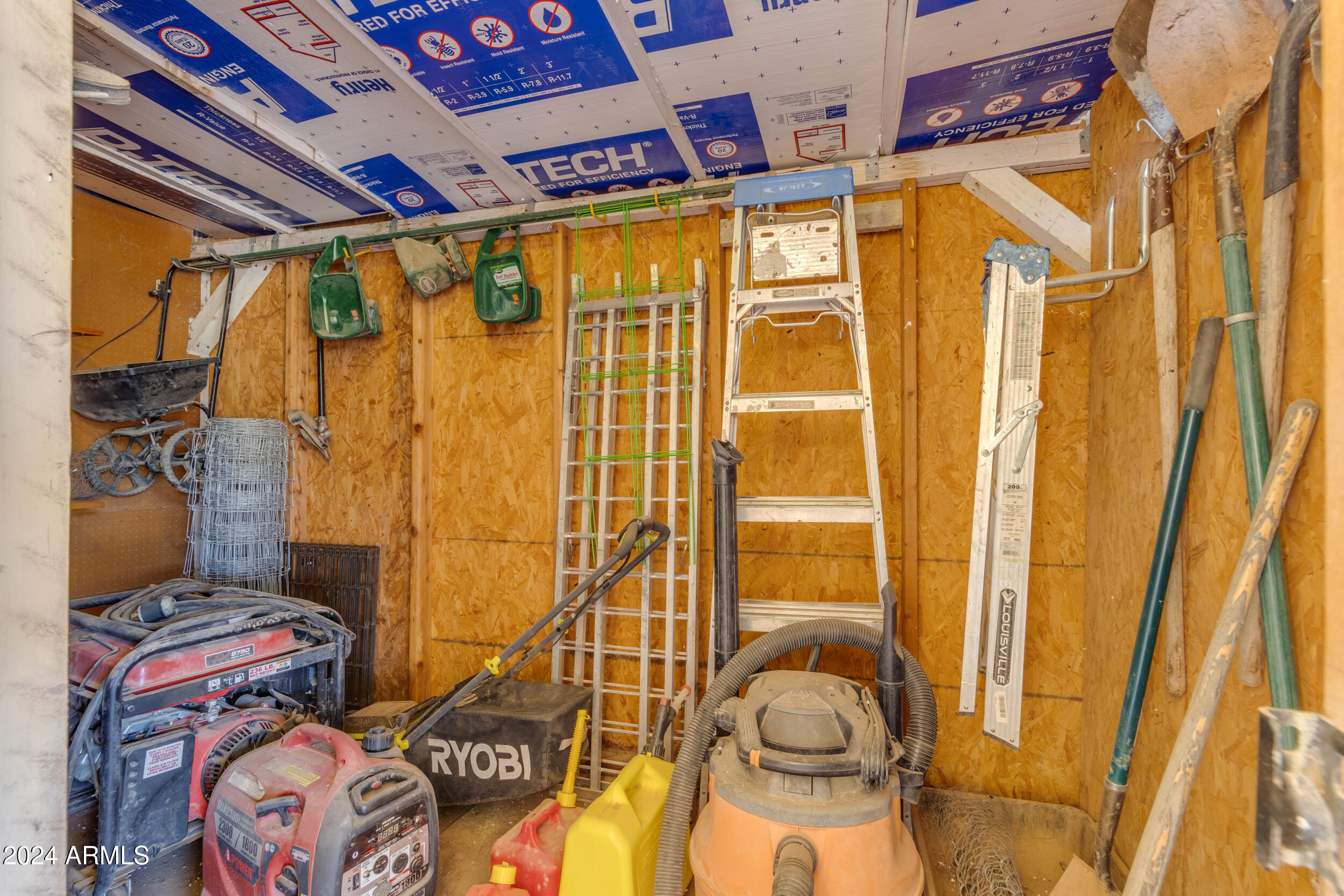 11475 N RHODES Court