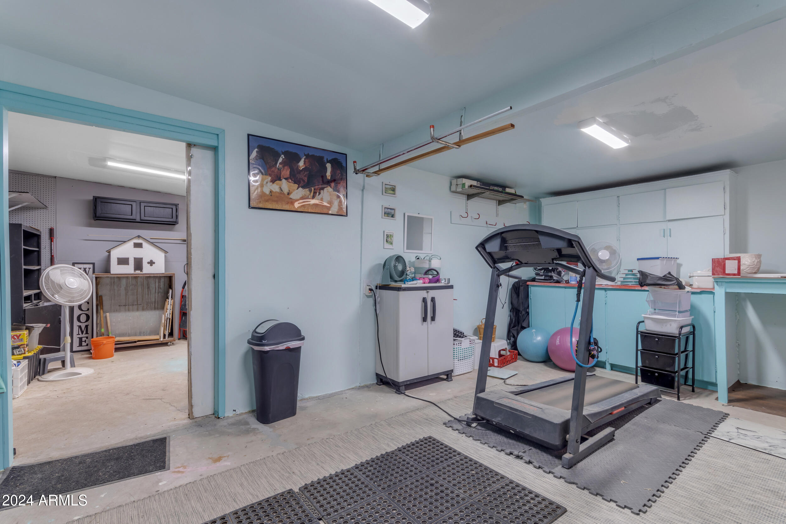 11475 N RHODES Court