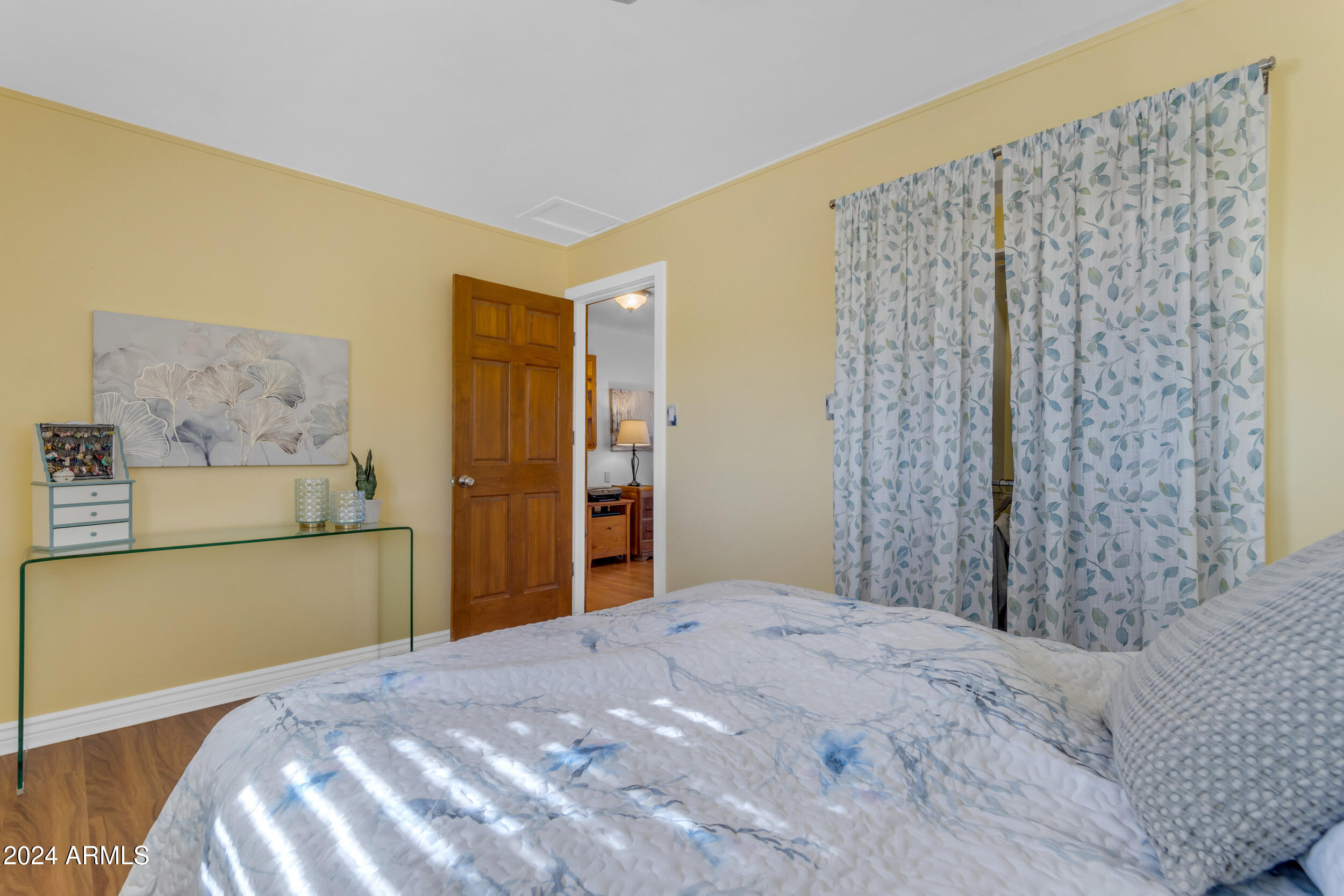 11475 N RHODES Court