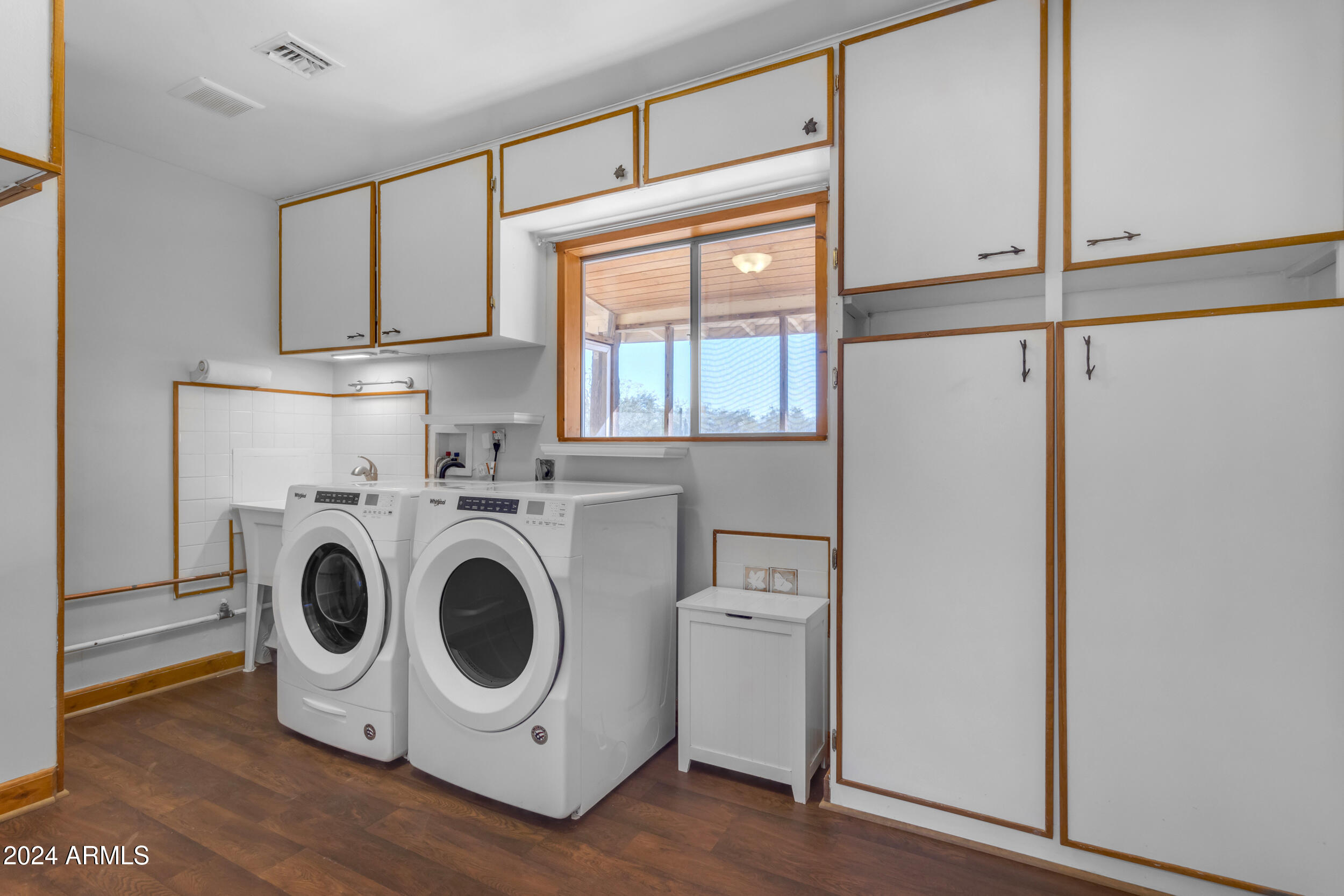 11475 N RHODES Court