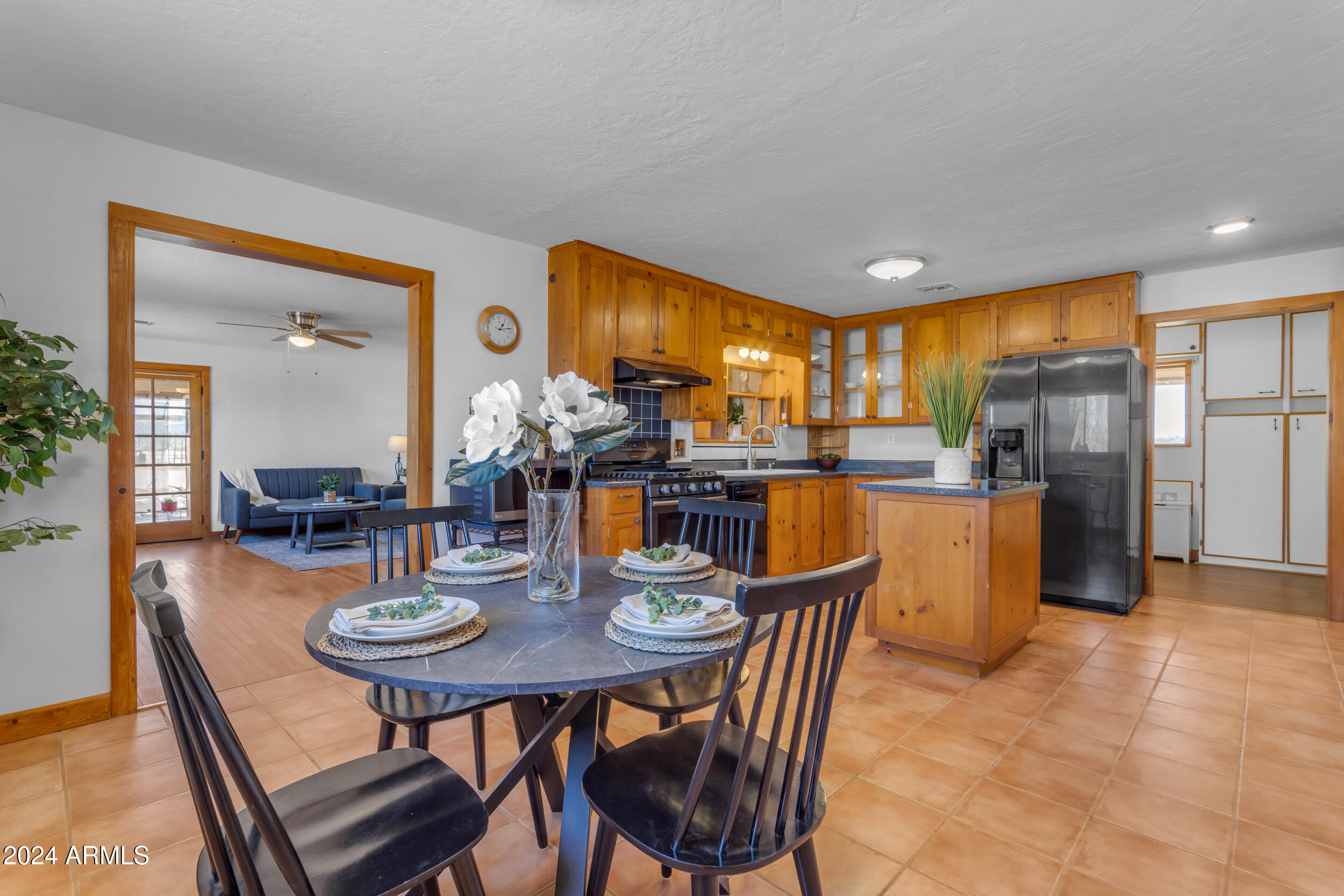 11475 N RHODES Court