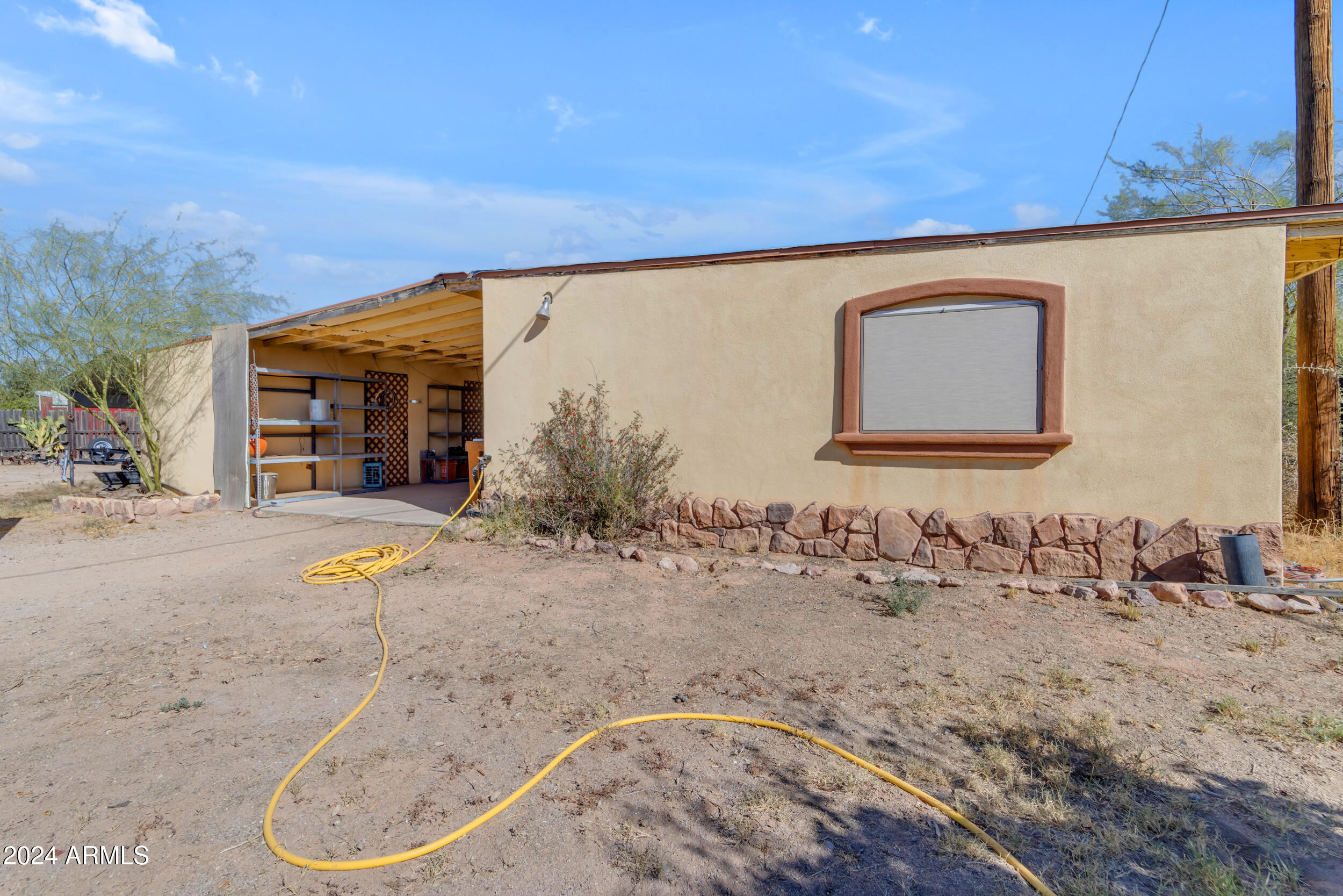 11475 N RHODES Court