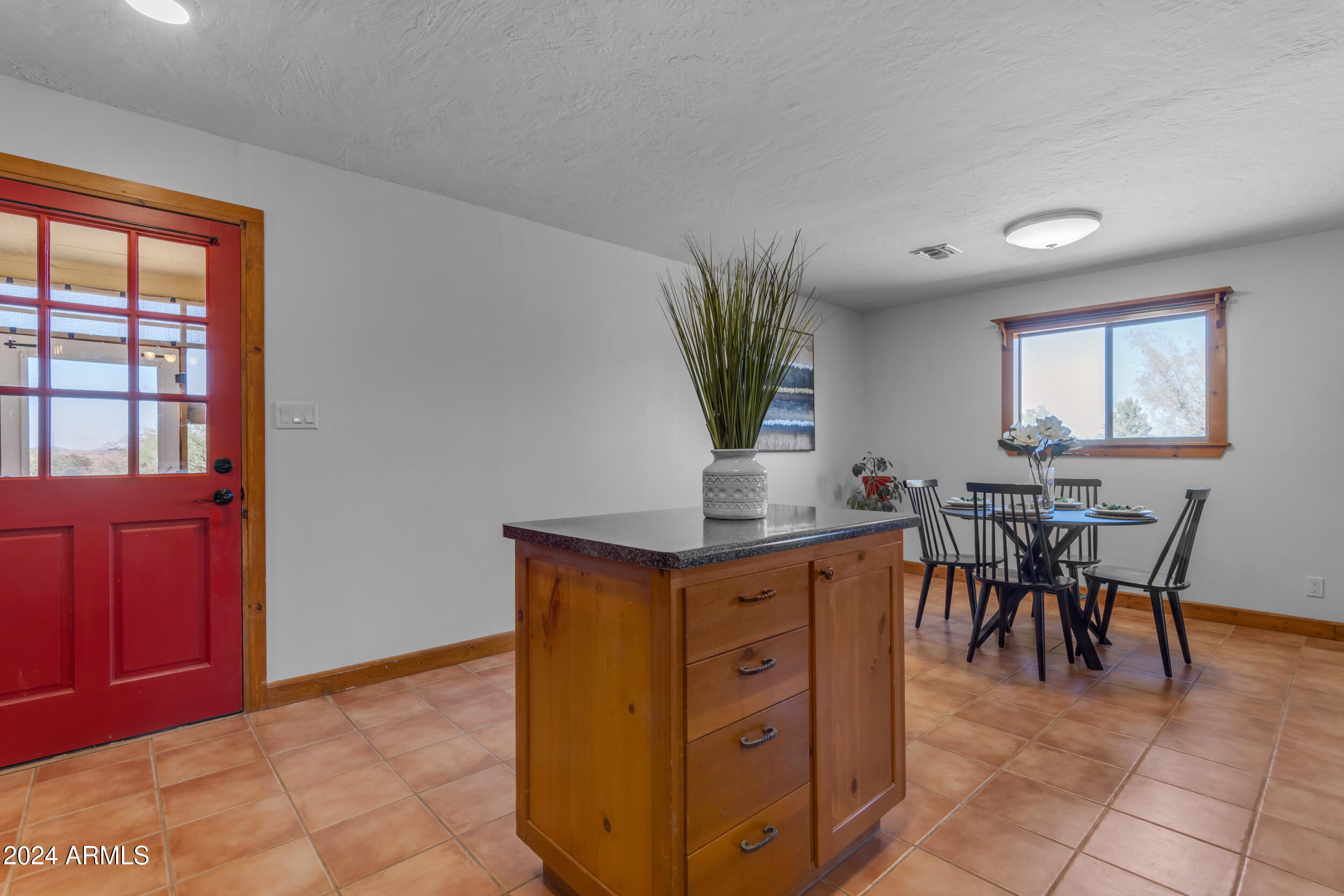 11475 N RHODES Court