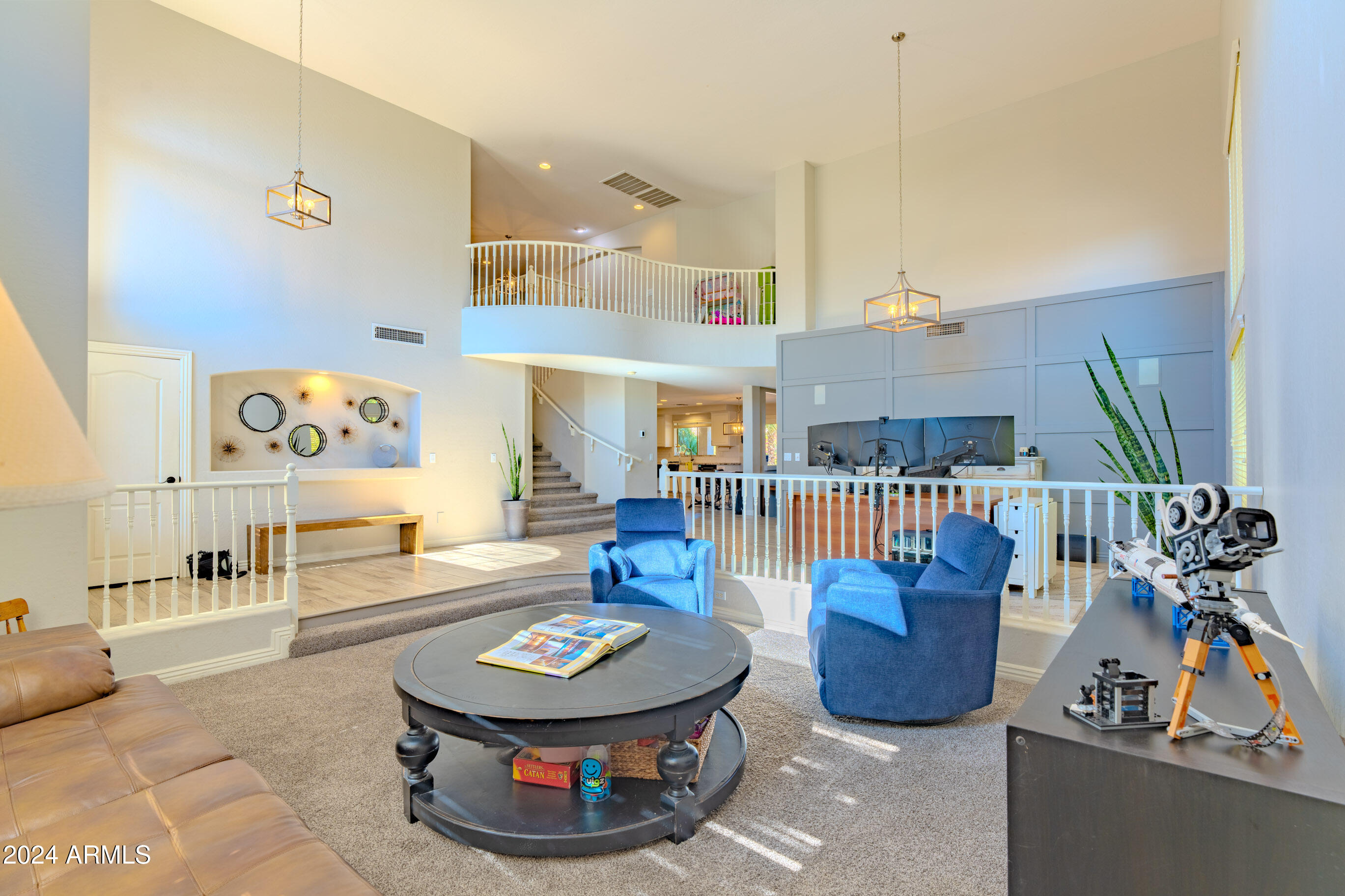 1724 E COCONINO Drive