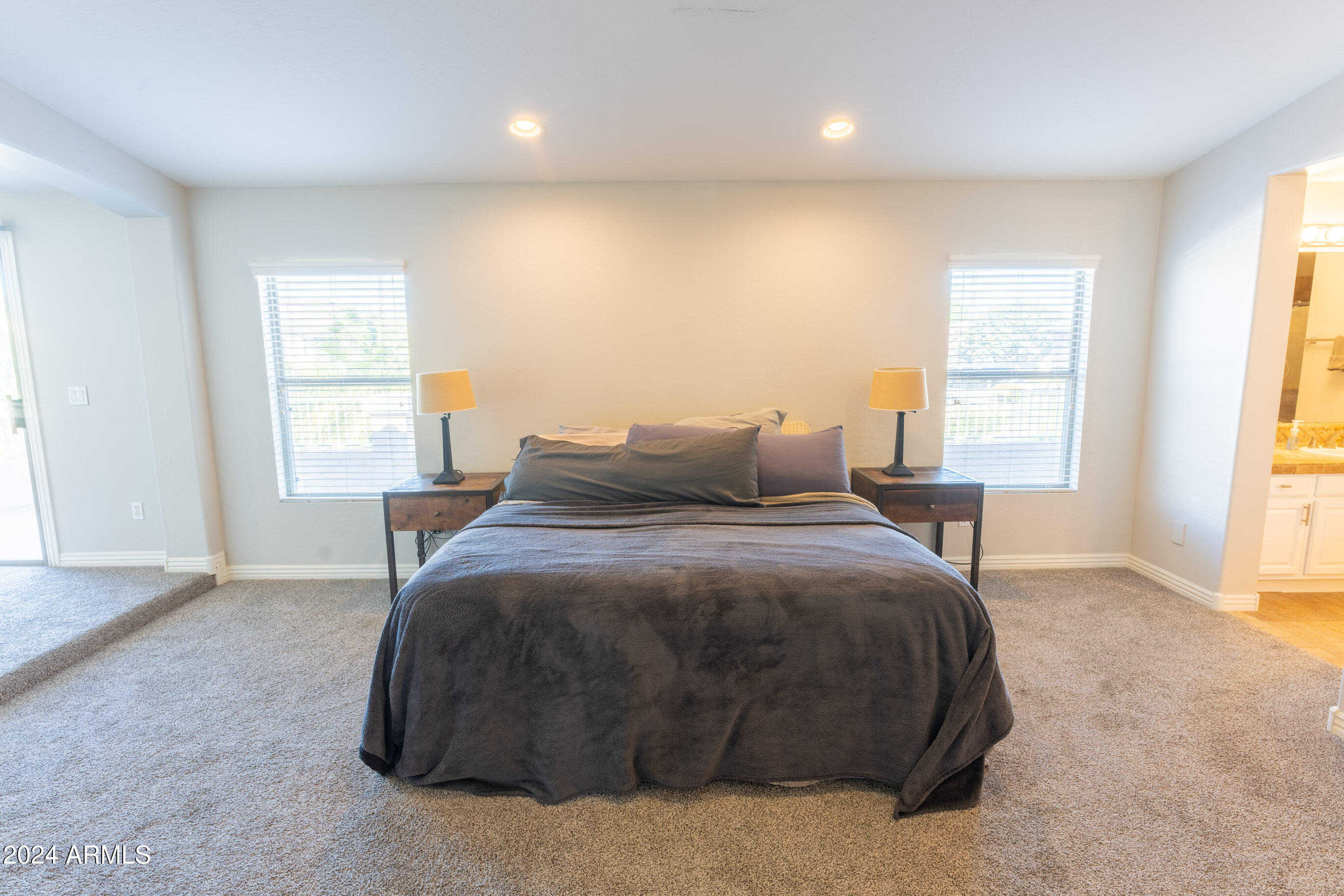 1724 E COCONINO Drive