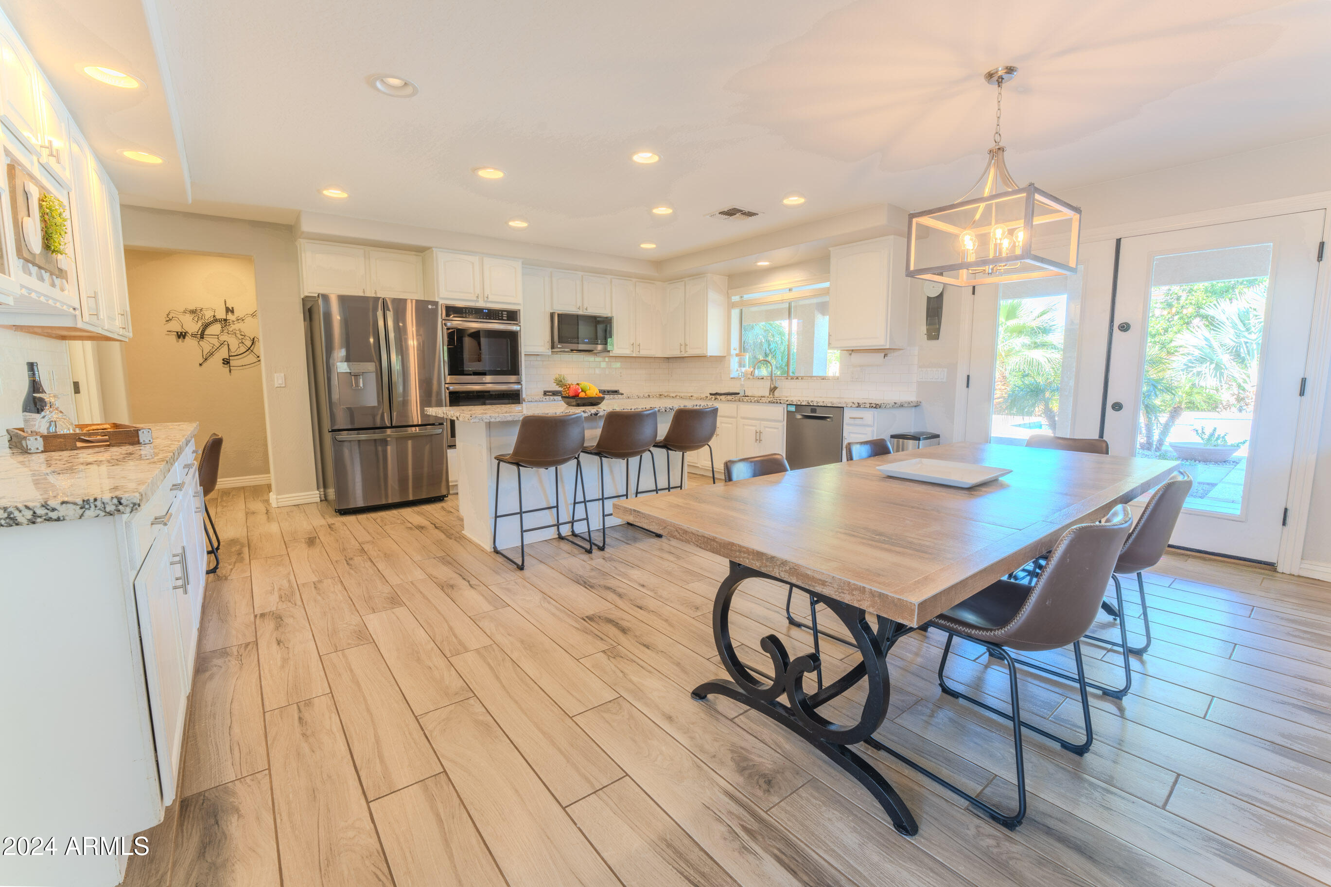1724 E COCONINO Drive
