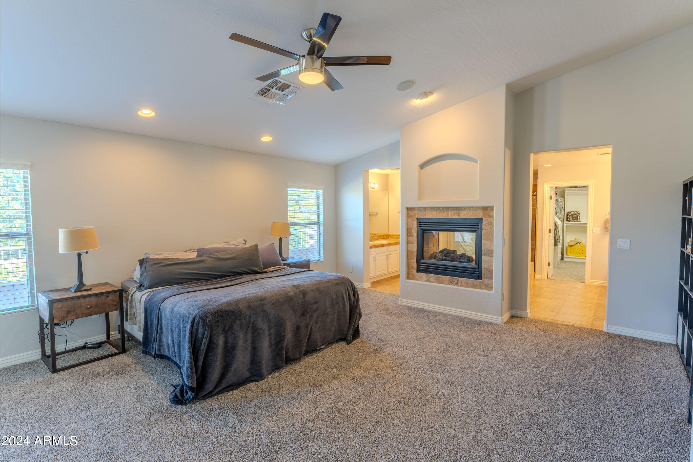 1724 E COCONINO Drive