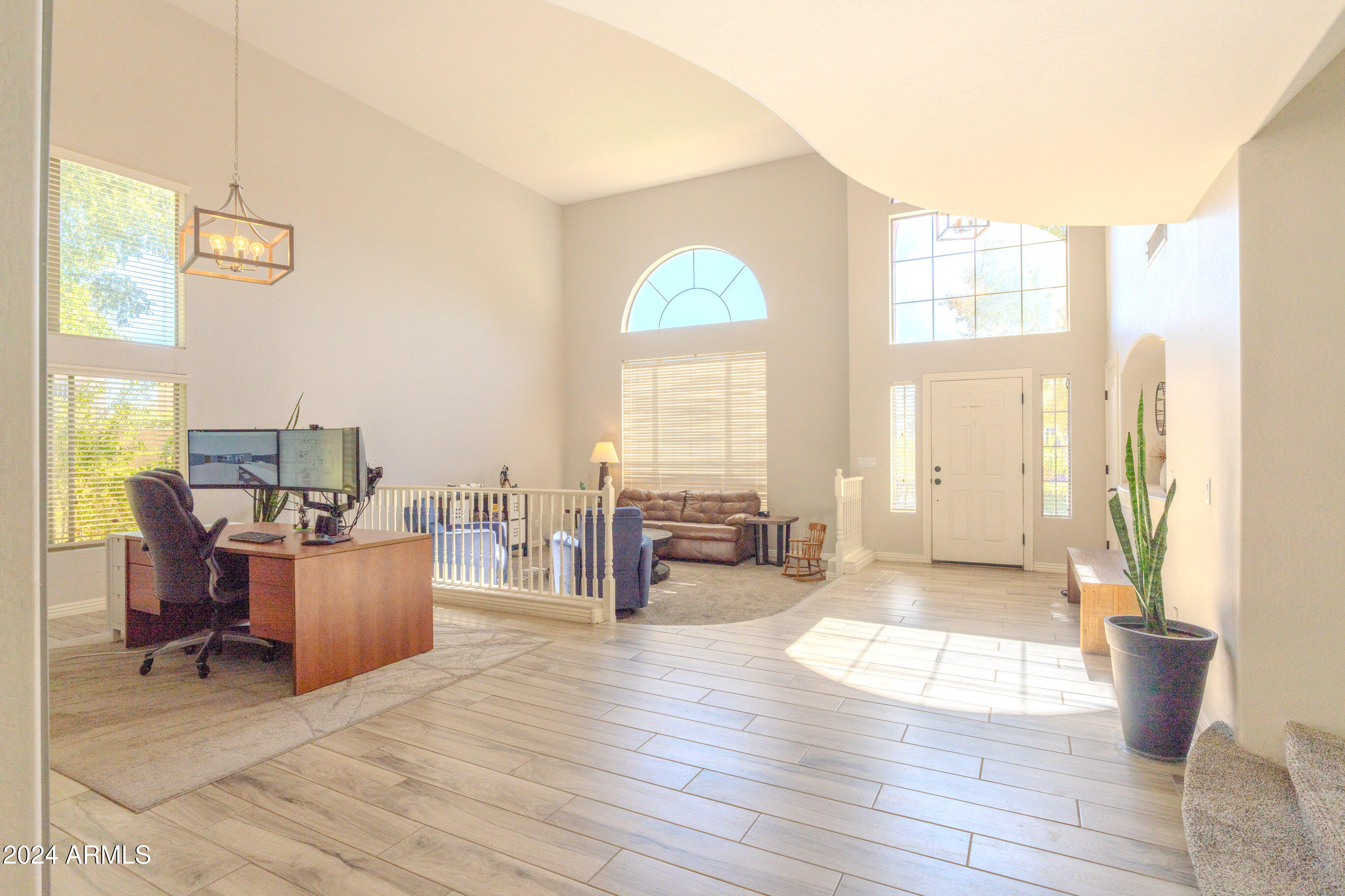 1724 E COCONINO Drive