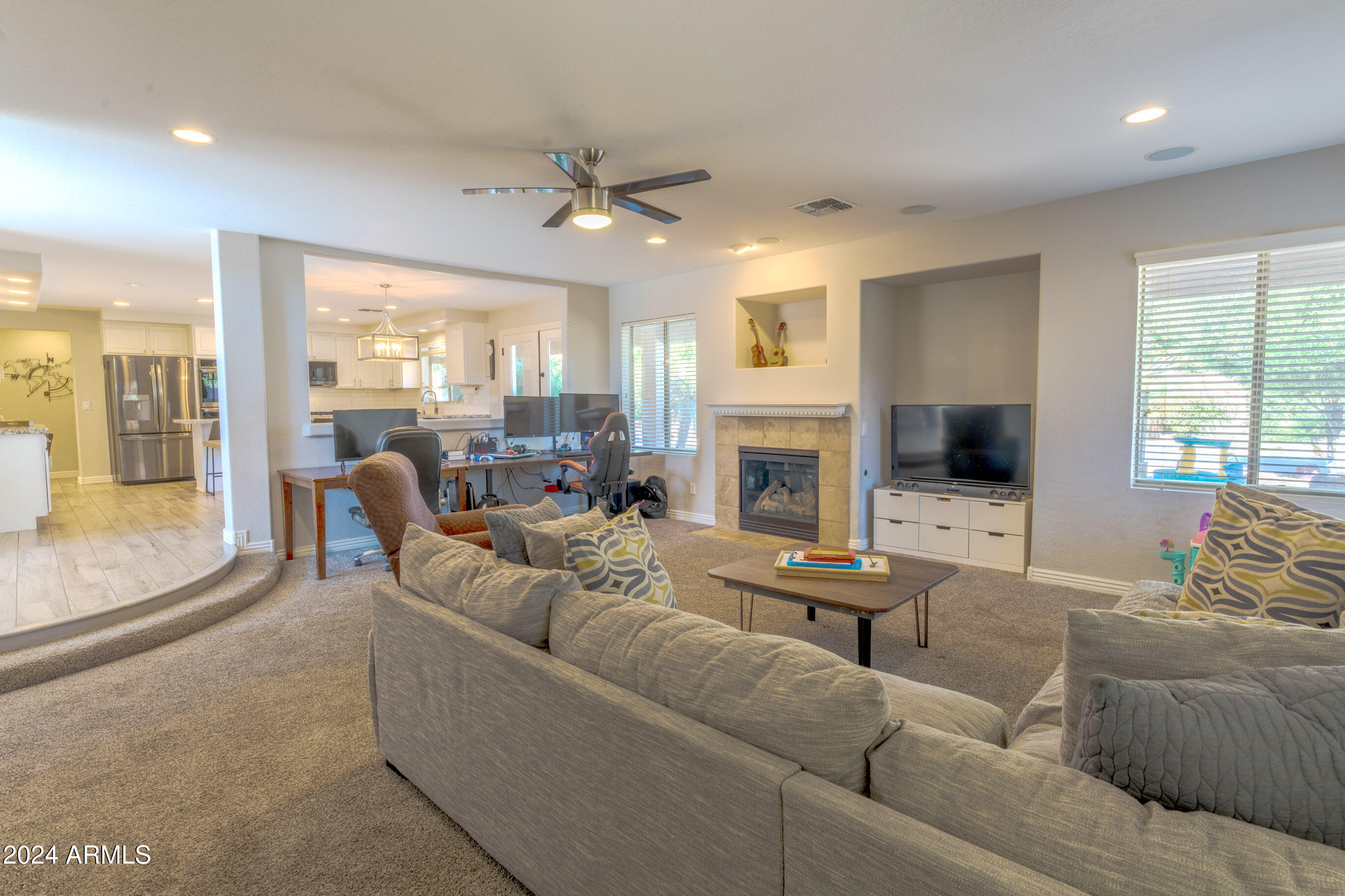 1724 E COCONINO Drive