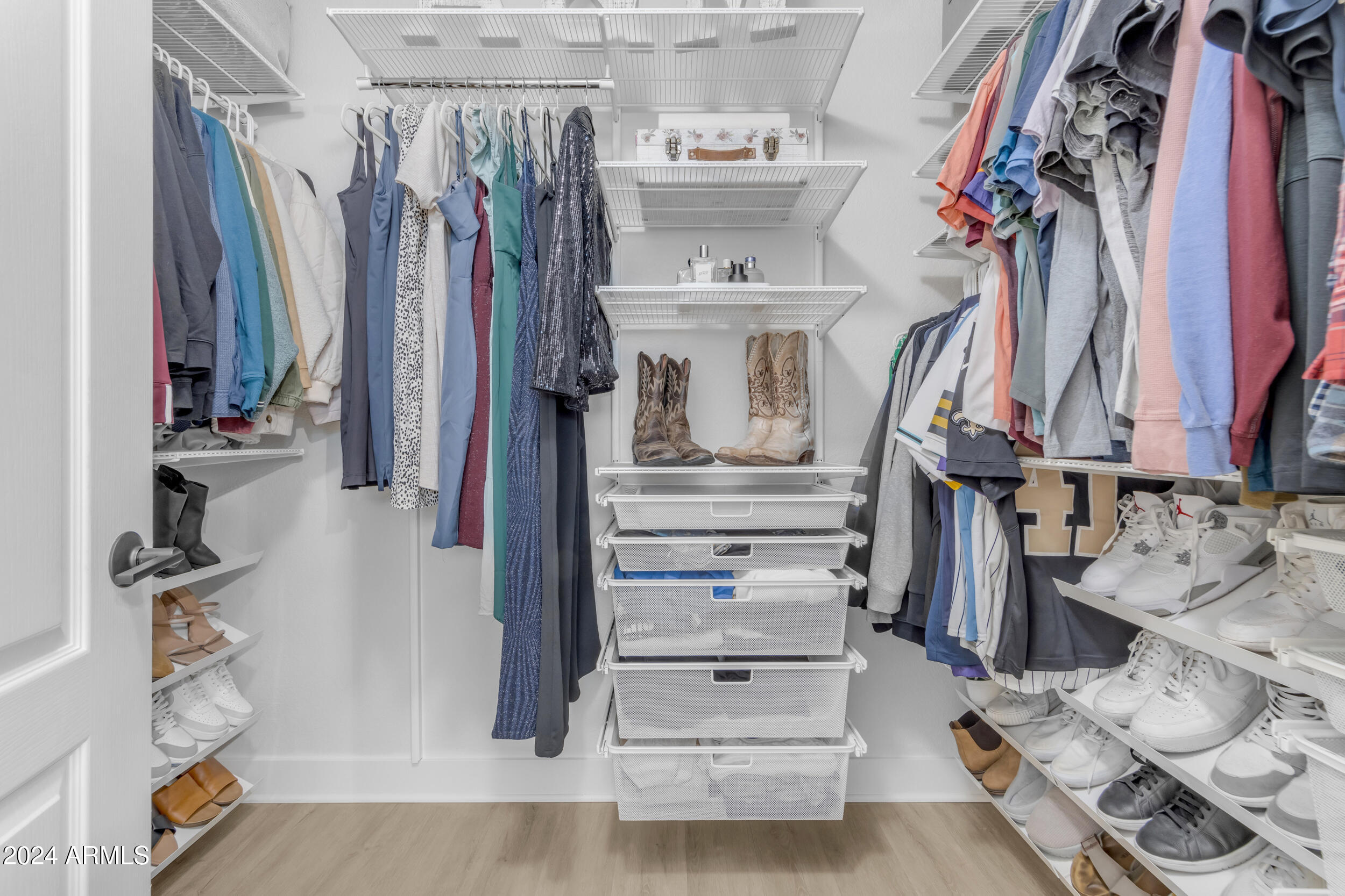 2168 E ARABIAN Drive