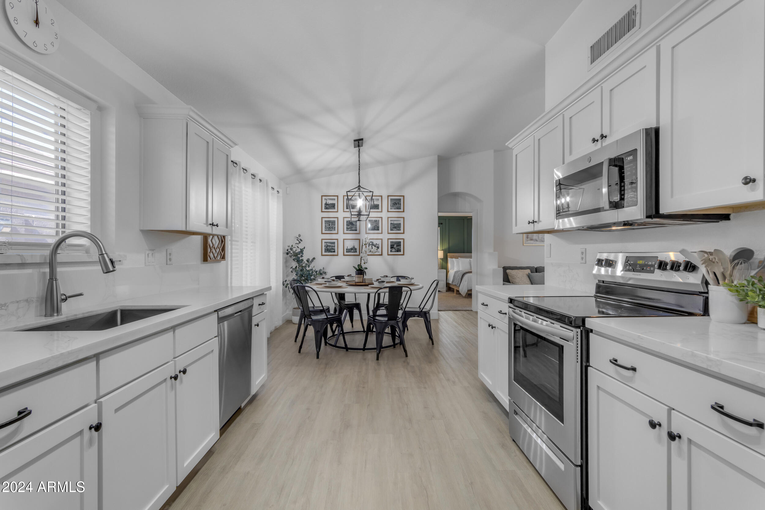 2168 E ARABIAN Drive