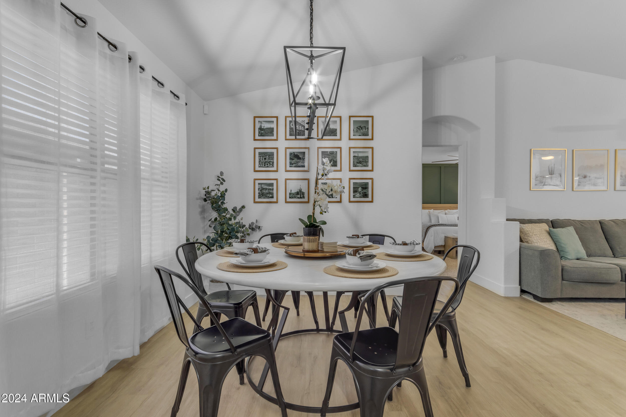 2168 E ARABIAN Drive