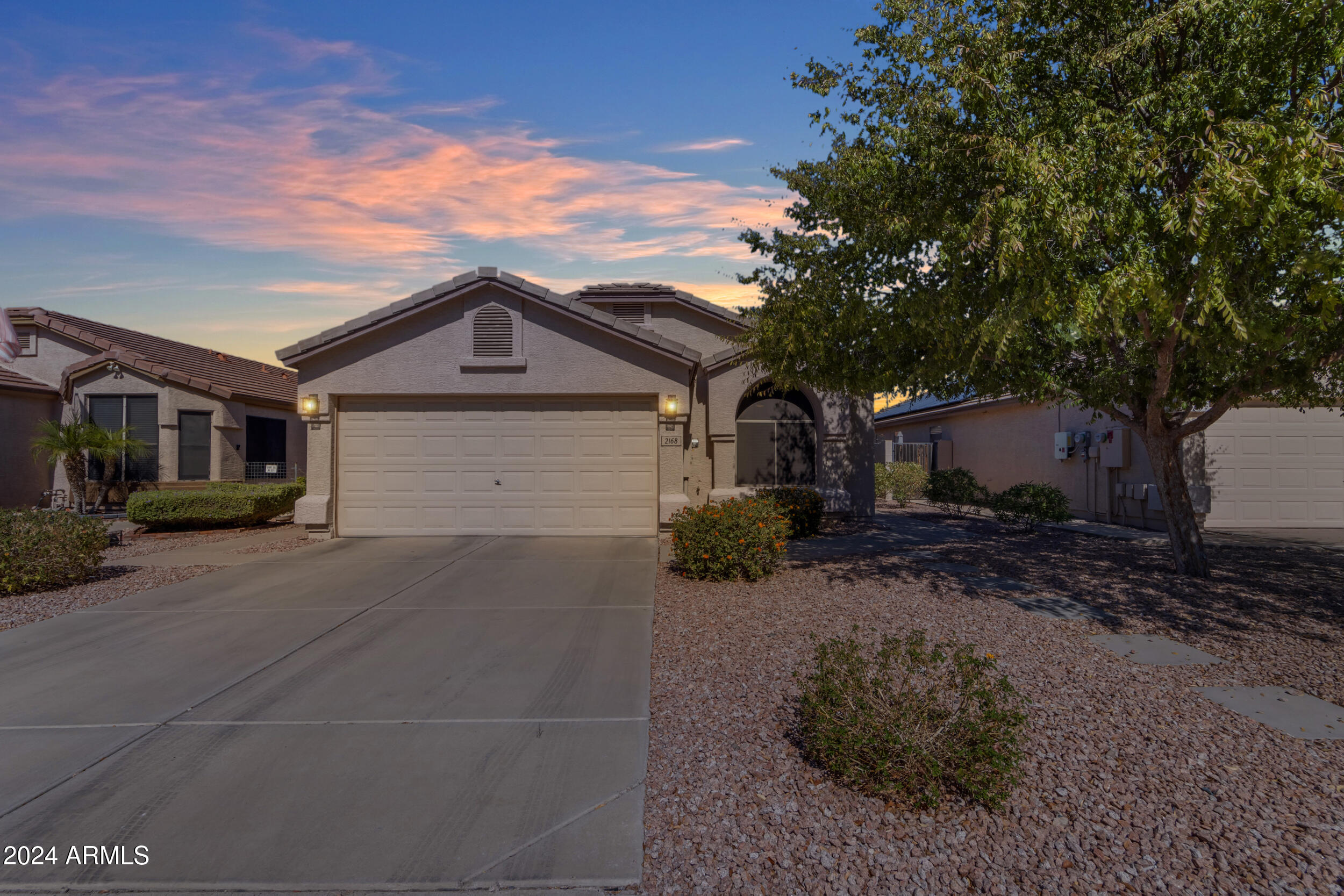 2168 E ARABIAN Drive