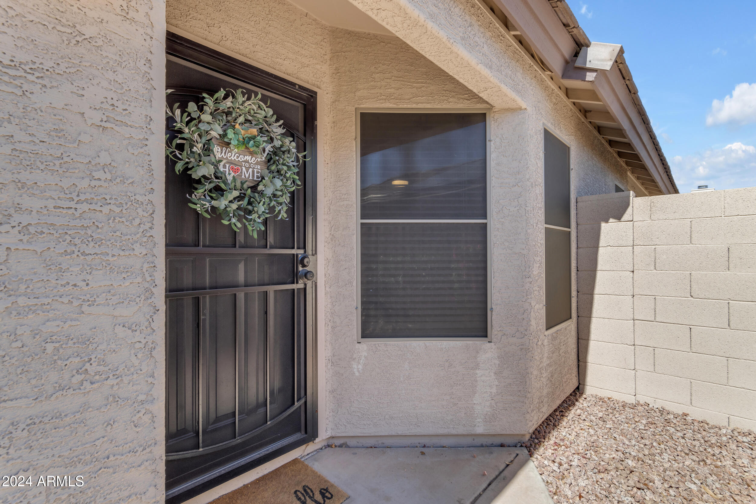 2168 E ARABIAN Drive