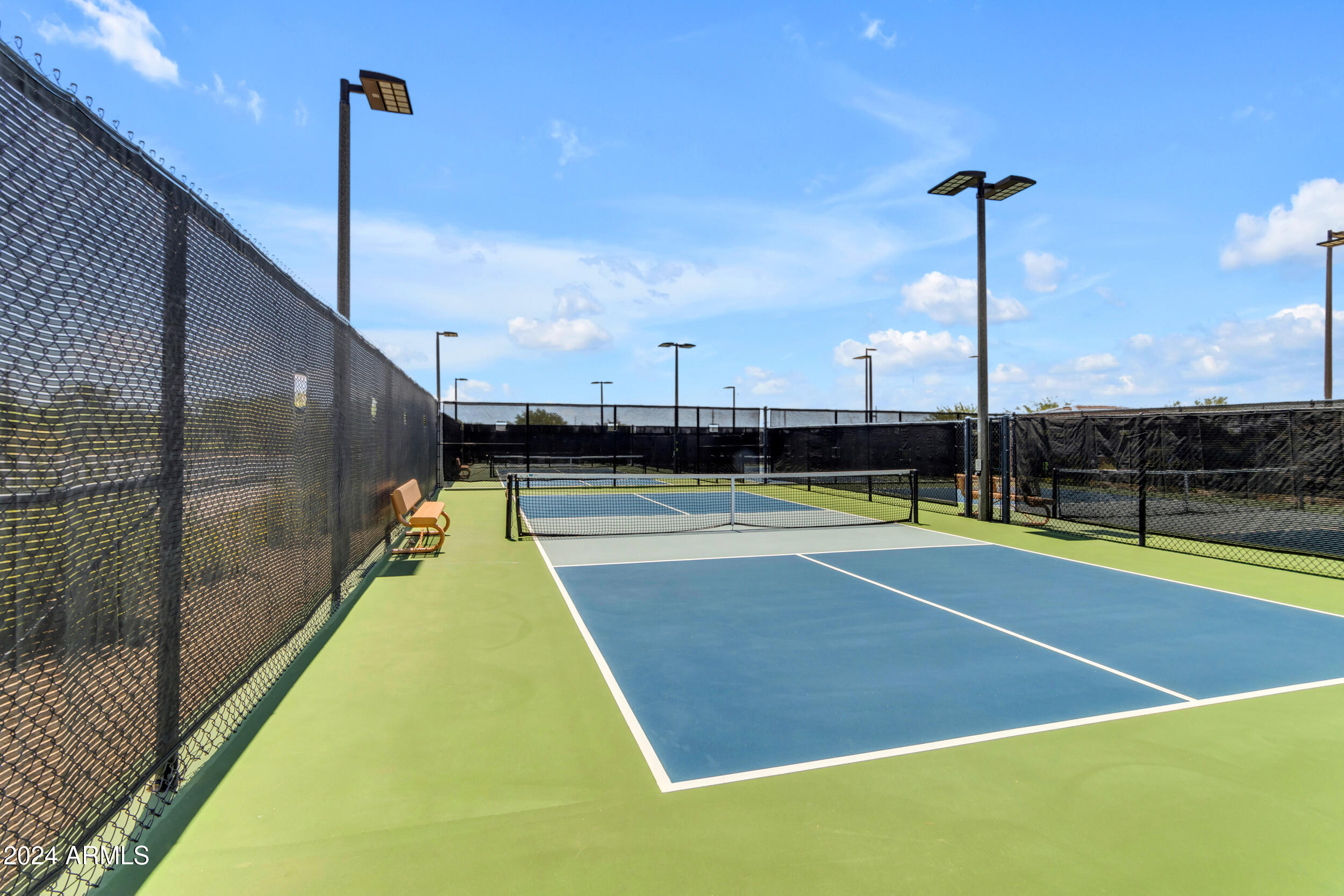 8724 E REGINA Circle