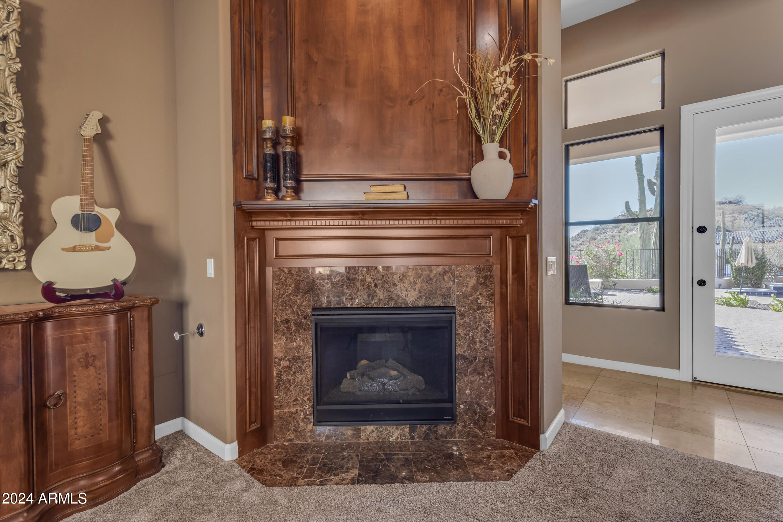 8724 E REGINA Circle