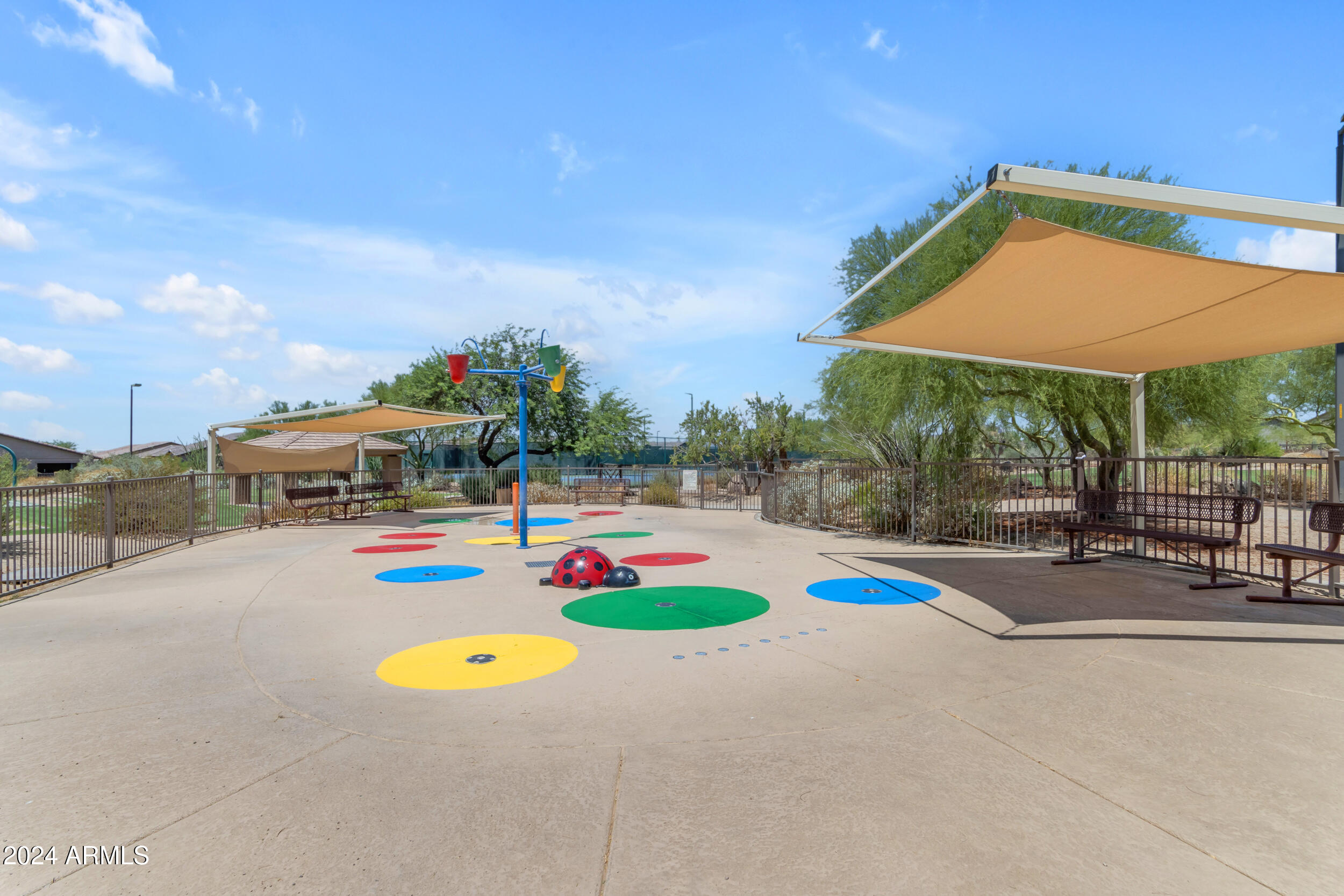 8724 E REGINA Circle