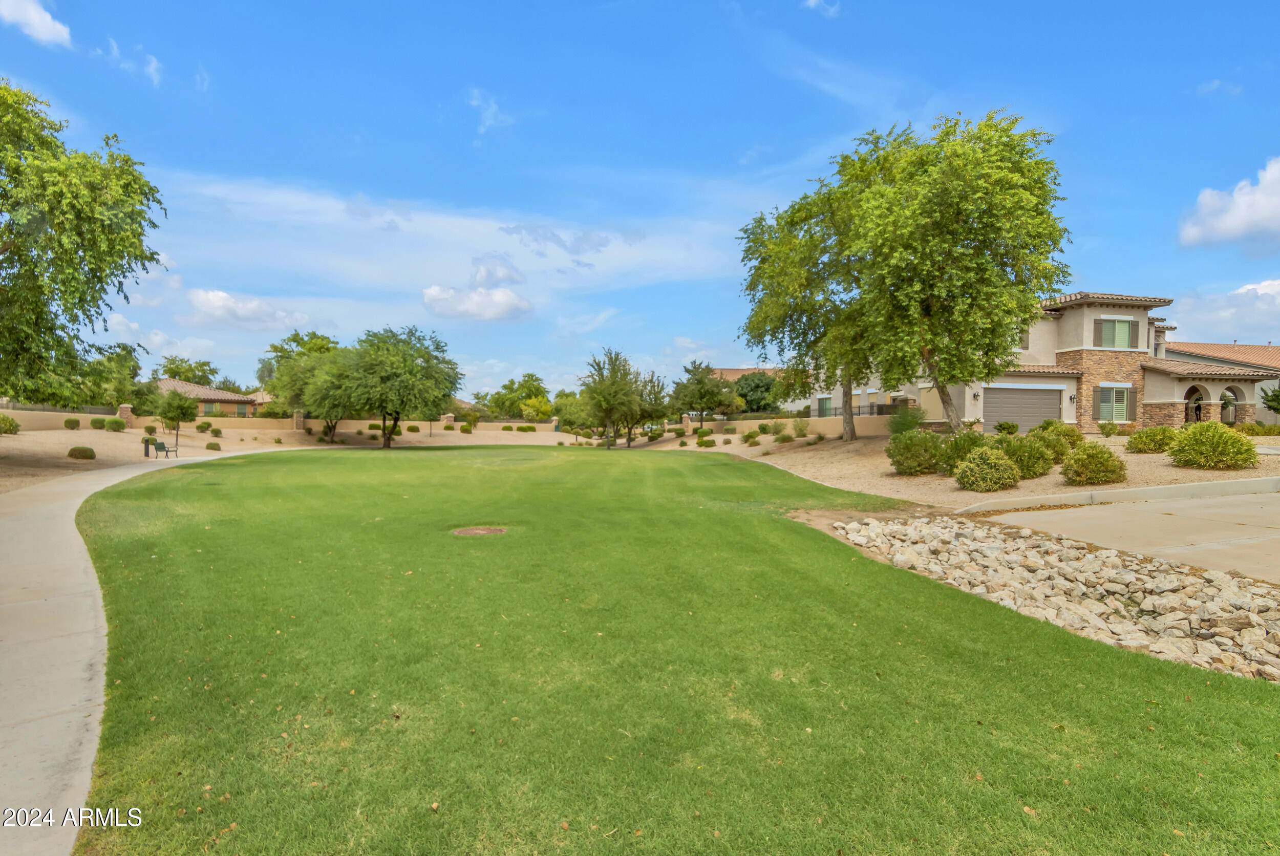 4184 E MEADOWVIEW Drive
