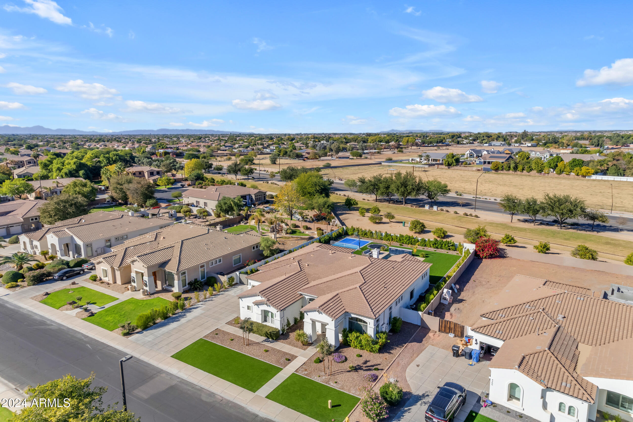 4184 E MEADOWVIEW Drive