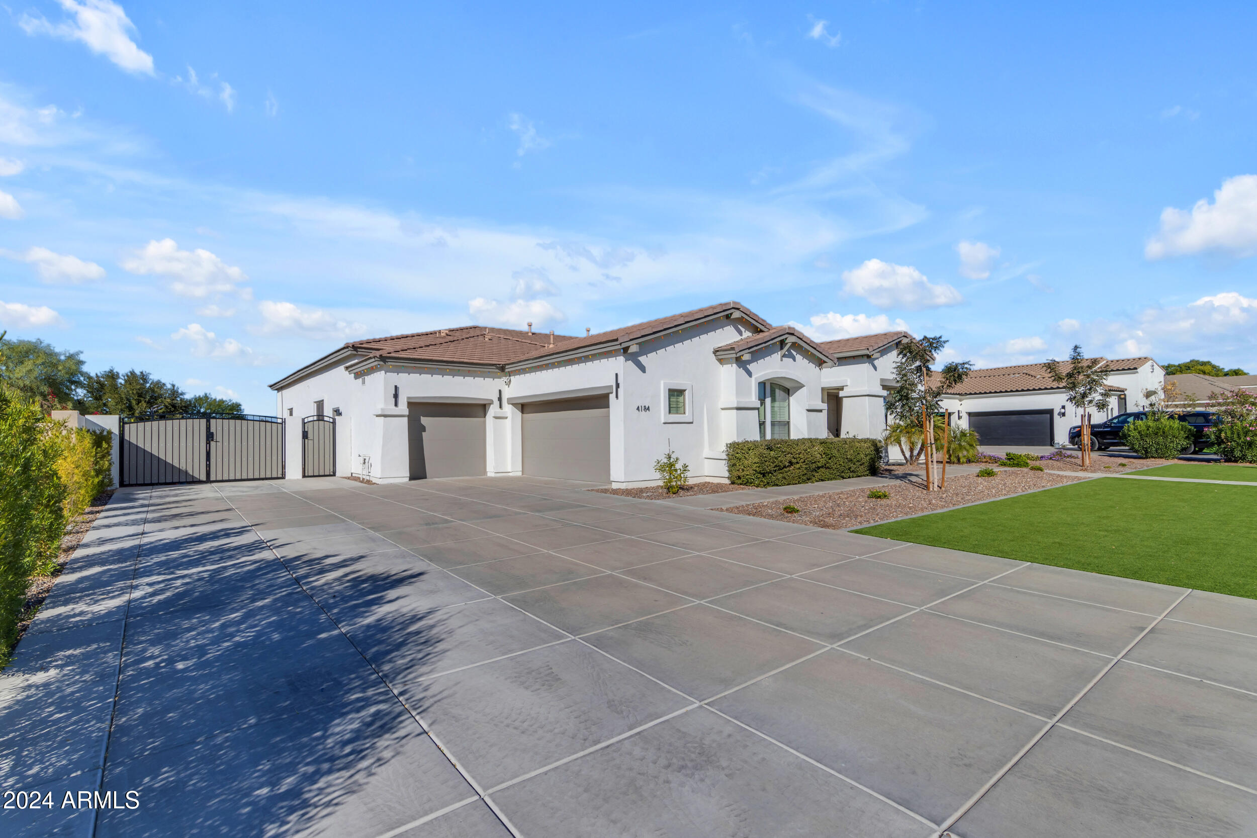 4184 E MEADOWVIEW Drive