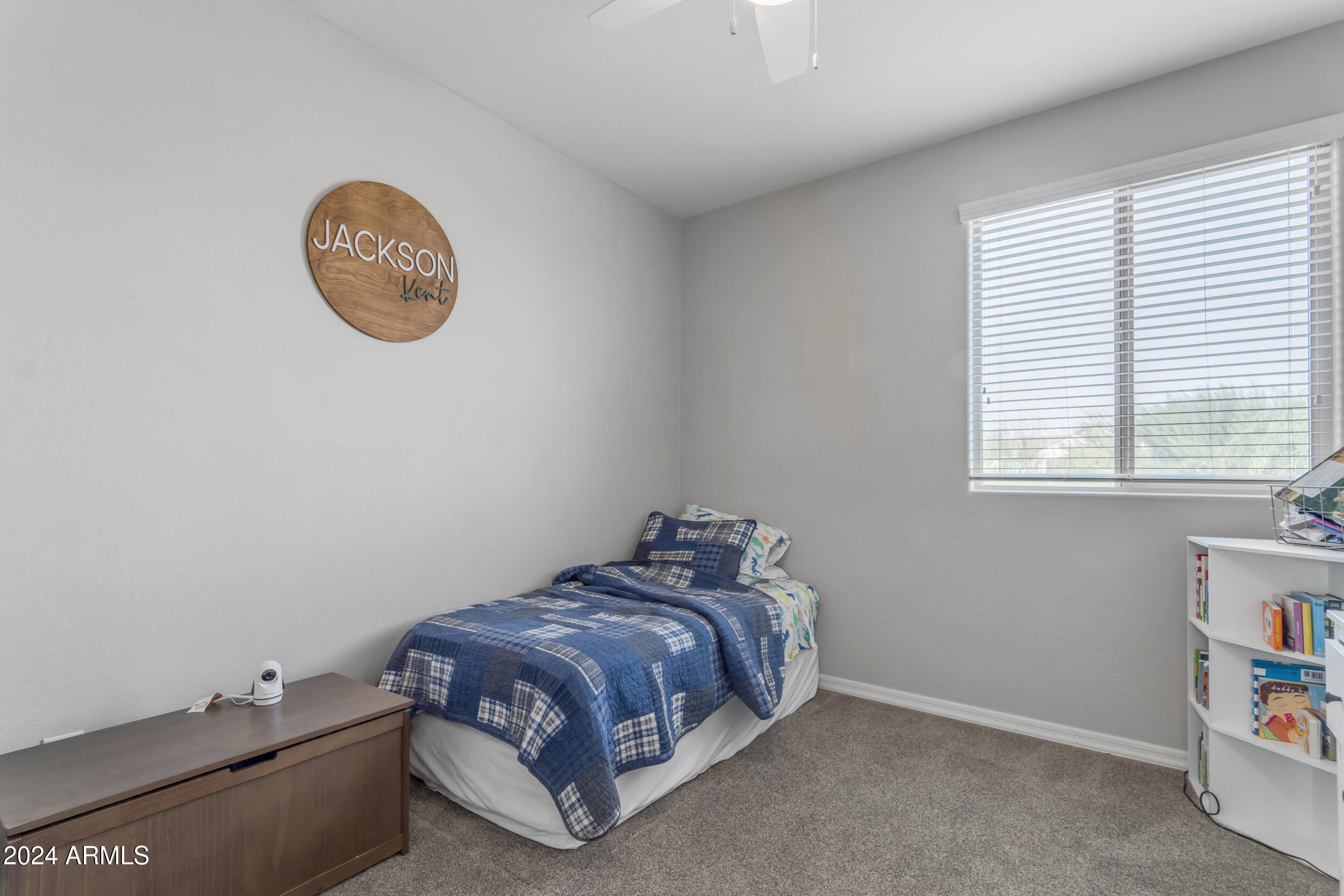 931 E HOLLAND PARK Drive