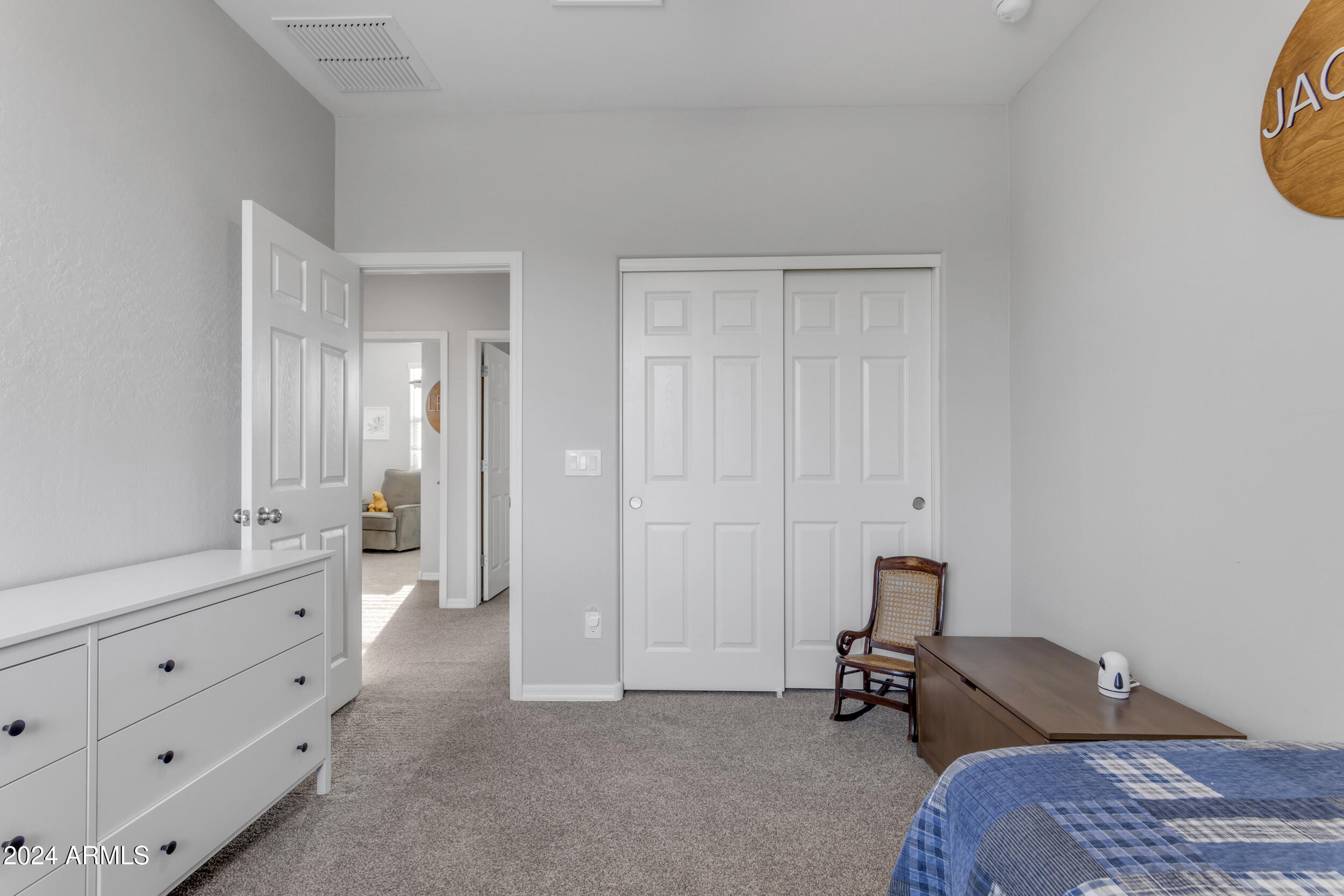 931 E HOLLAND PARK Drive