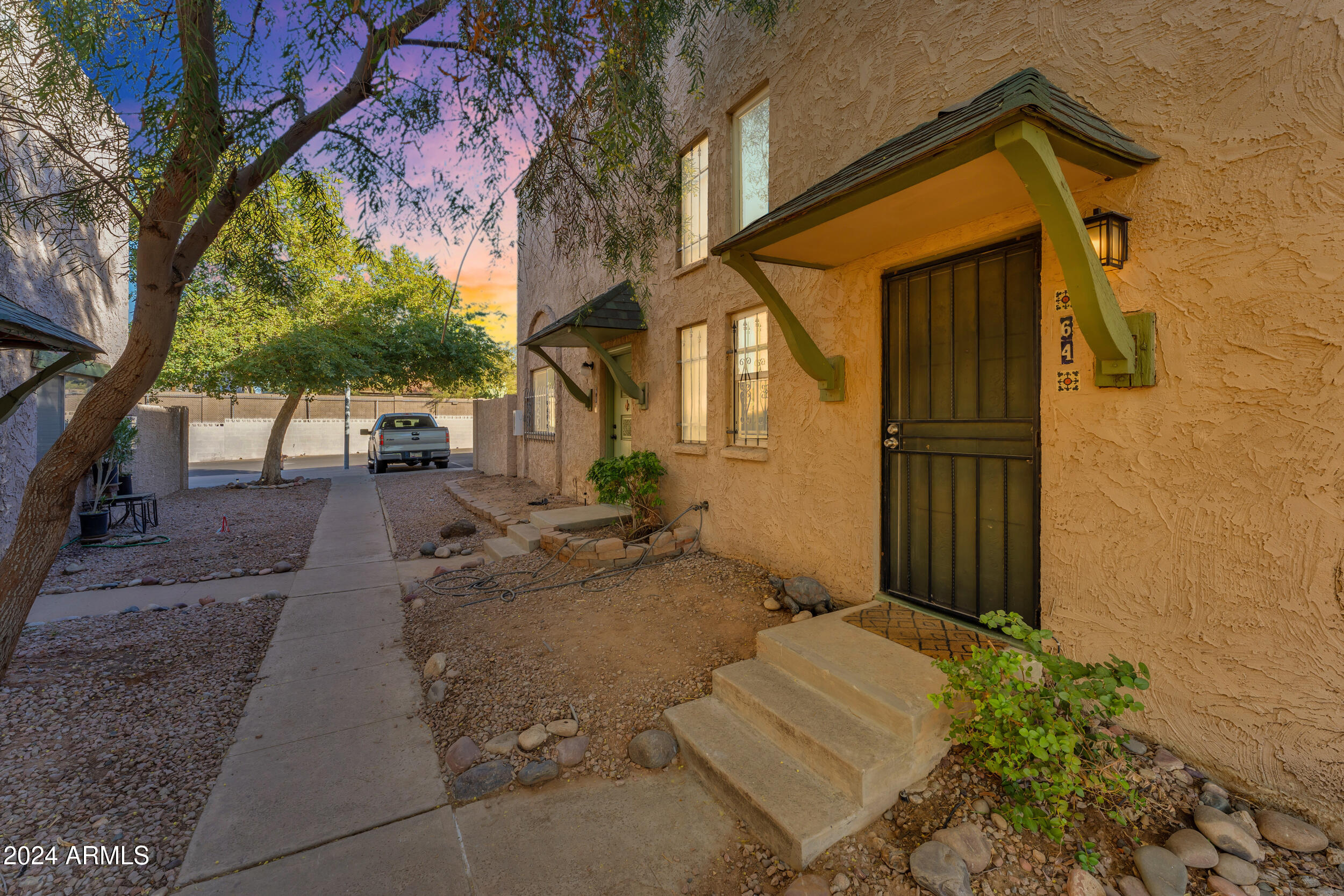 1500 W RIO SALADO Parkway, 64