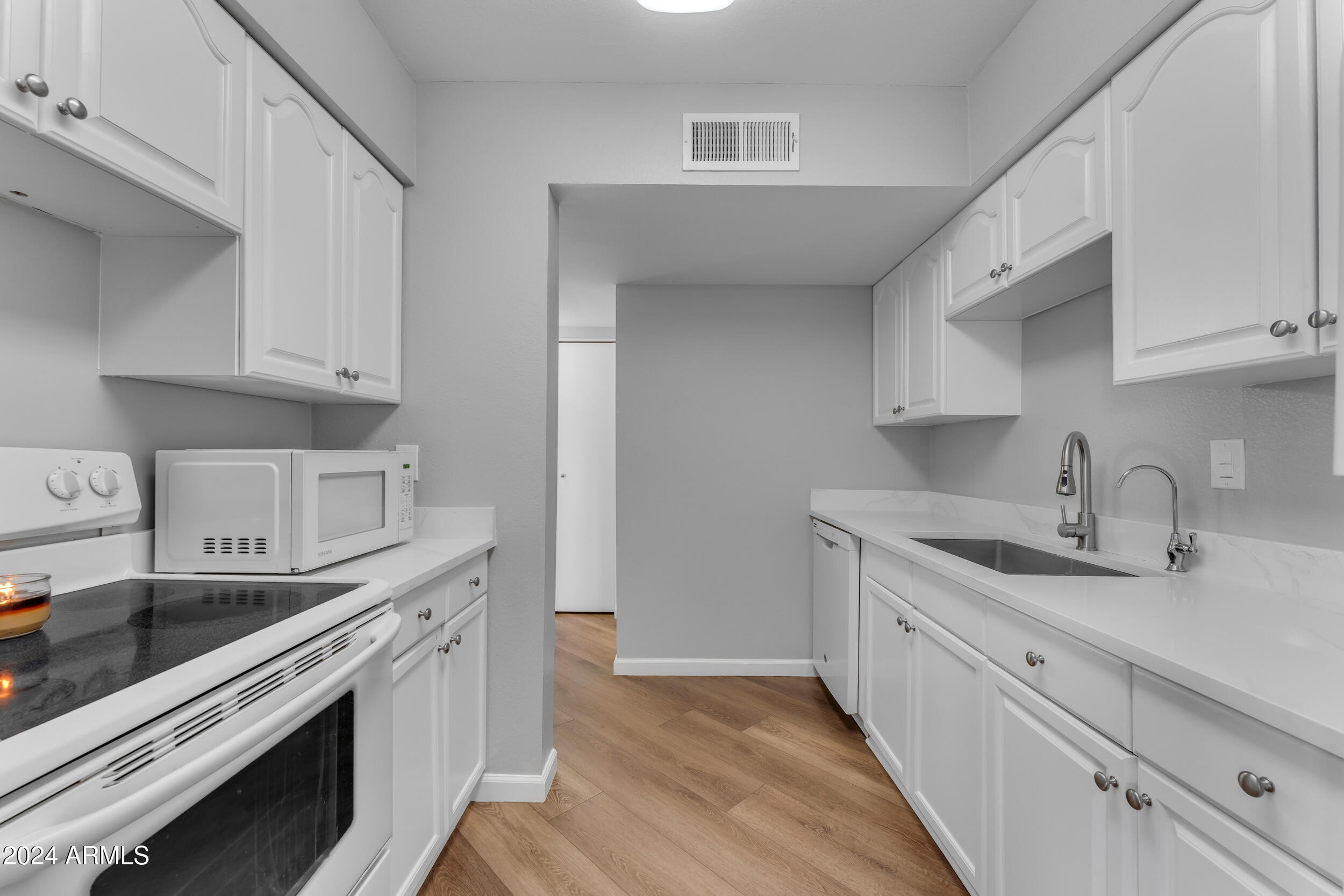 1500 W RIO SALADO Parkway, 64