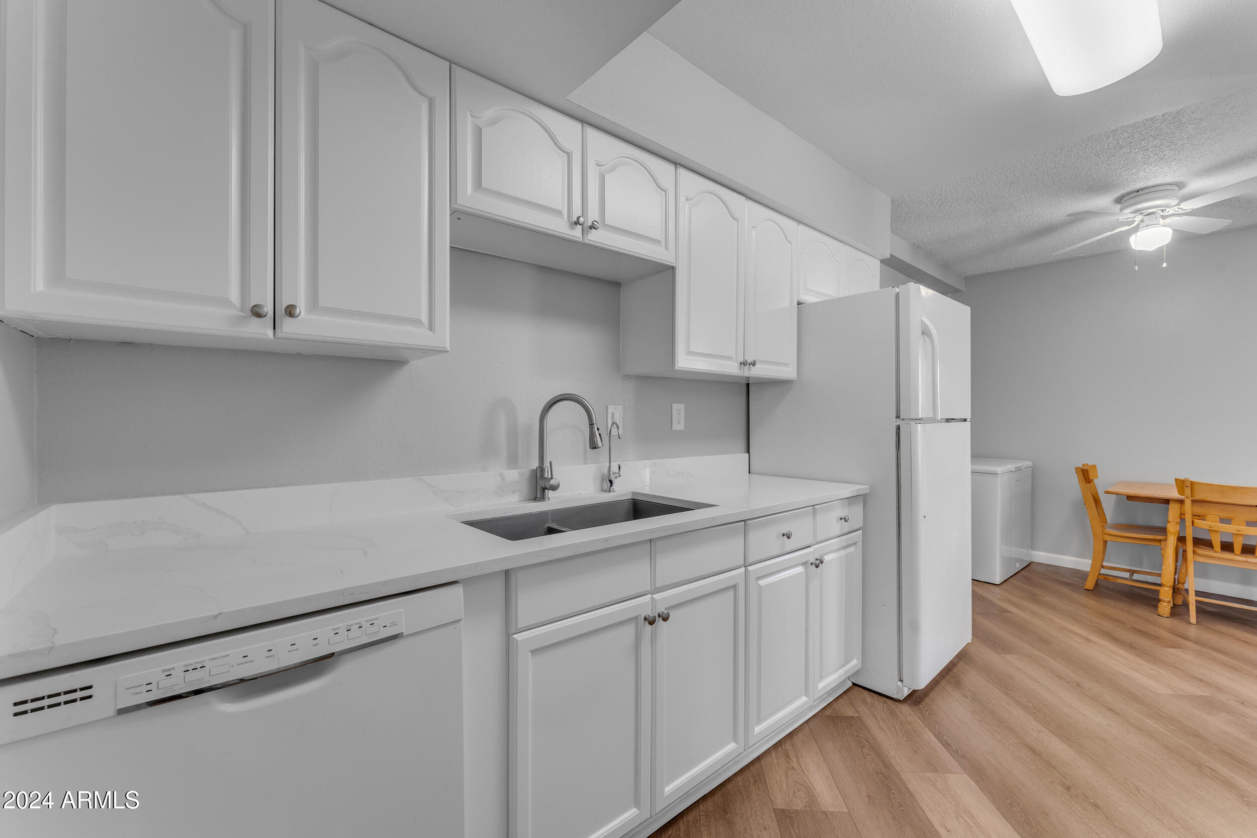 1500 W RIO SALADO Parkway, 64