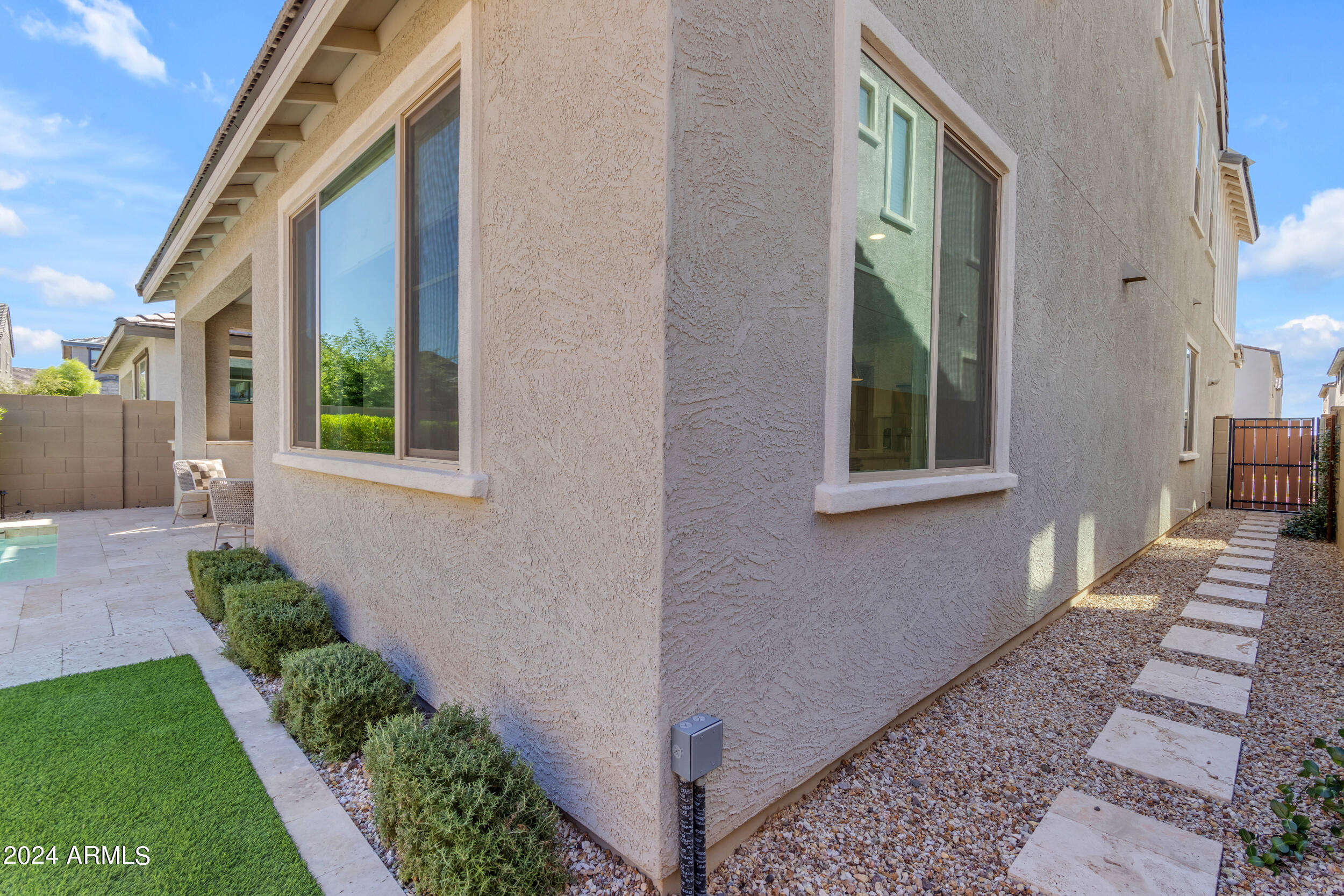 10050 E TIBURON Avenue