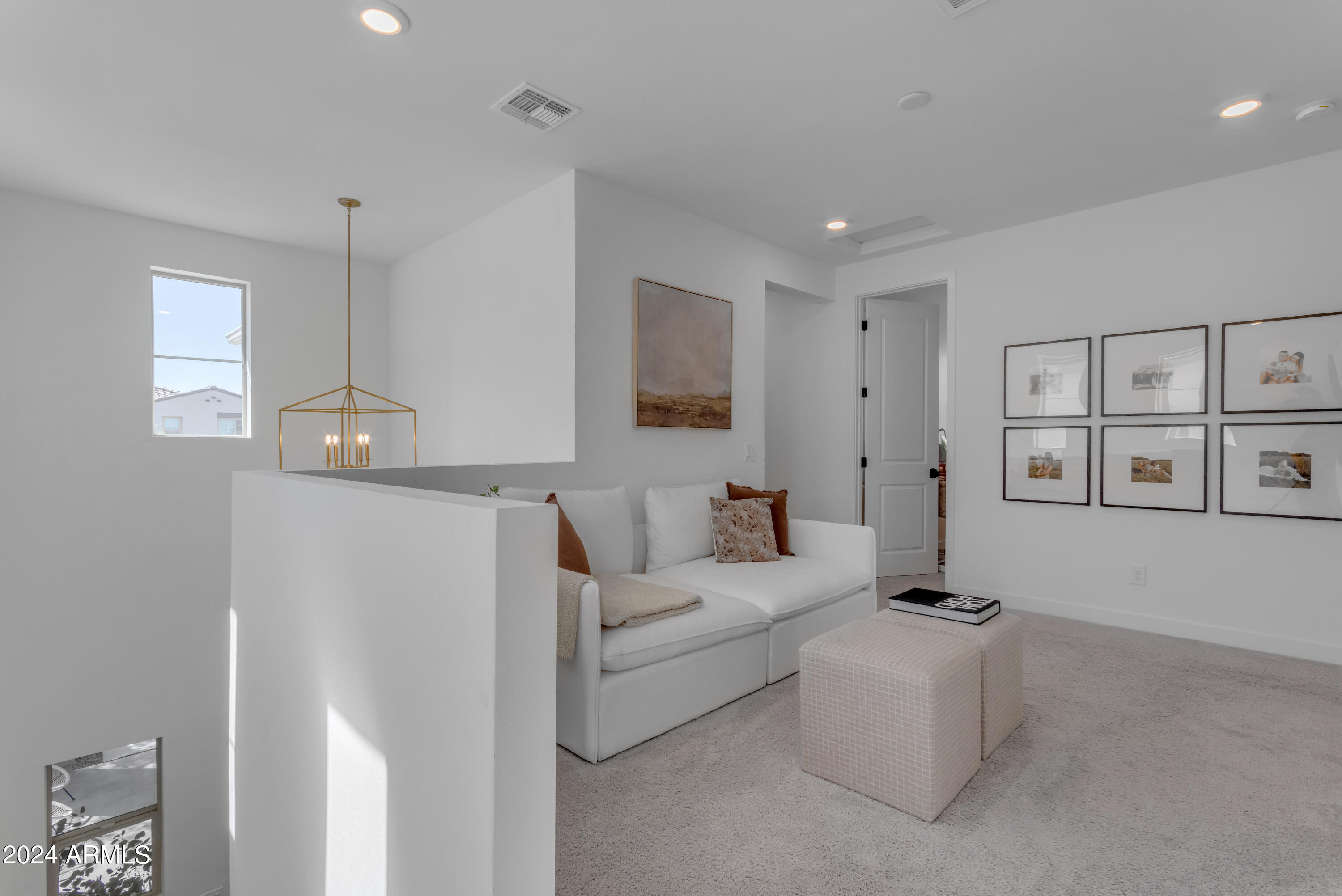 10050 E TIBURON Avenue