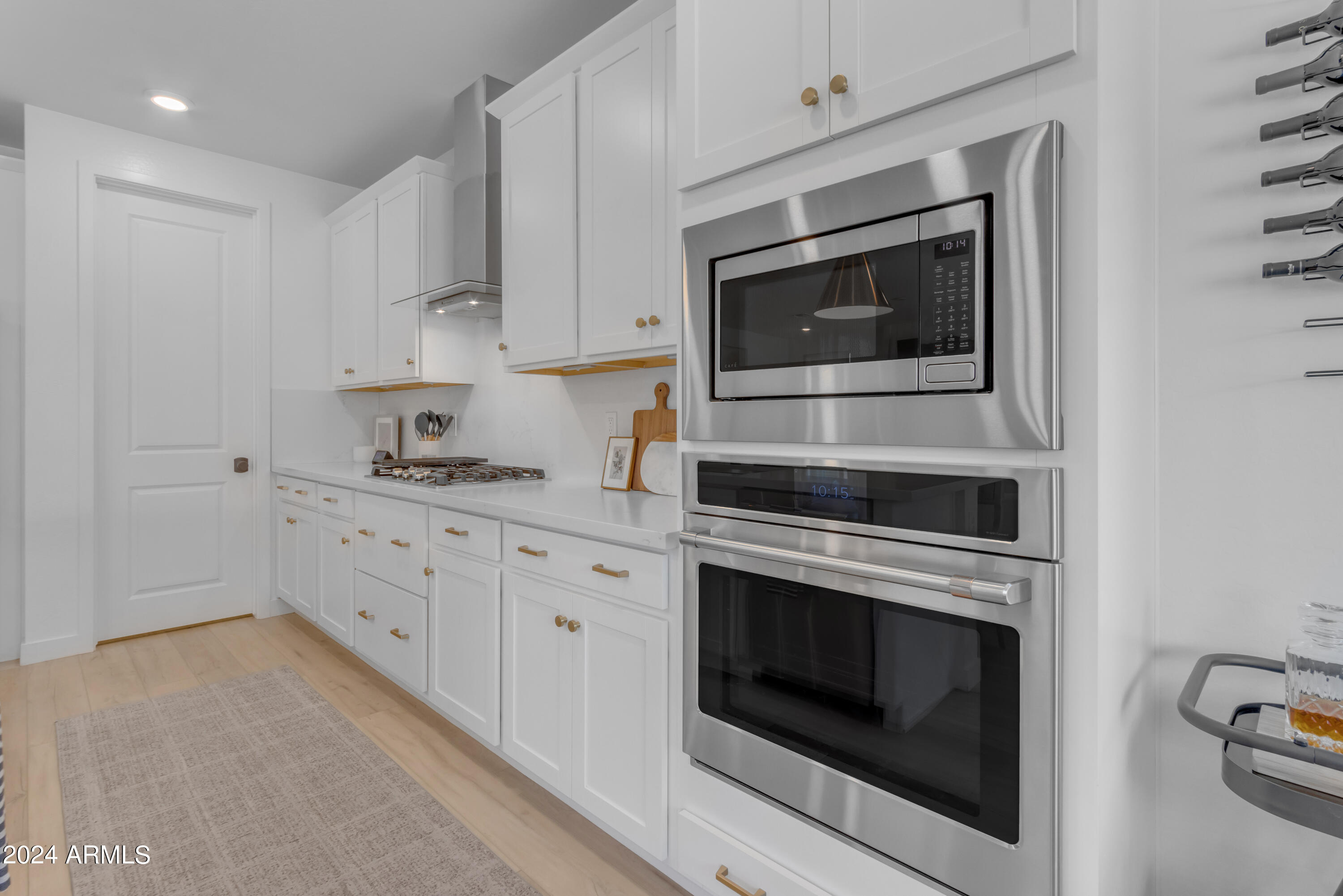 10050 E TIBURON Avenue