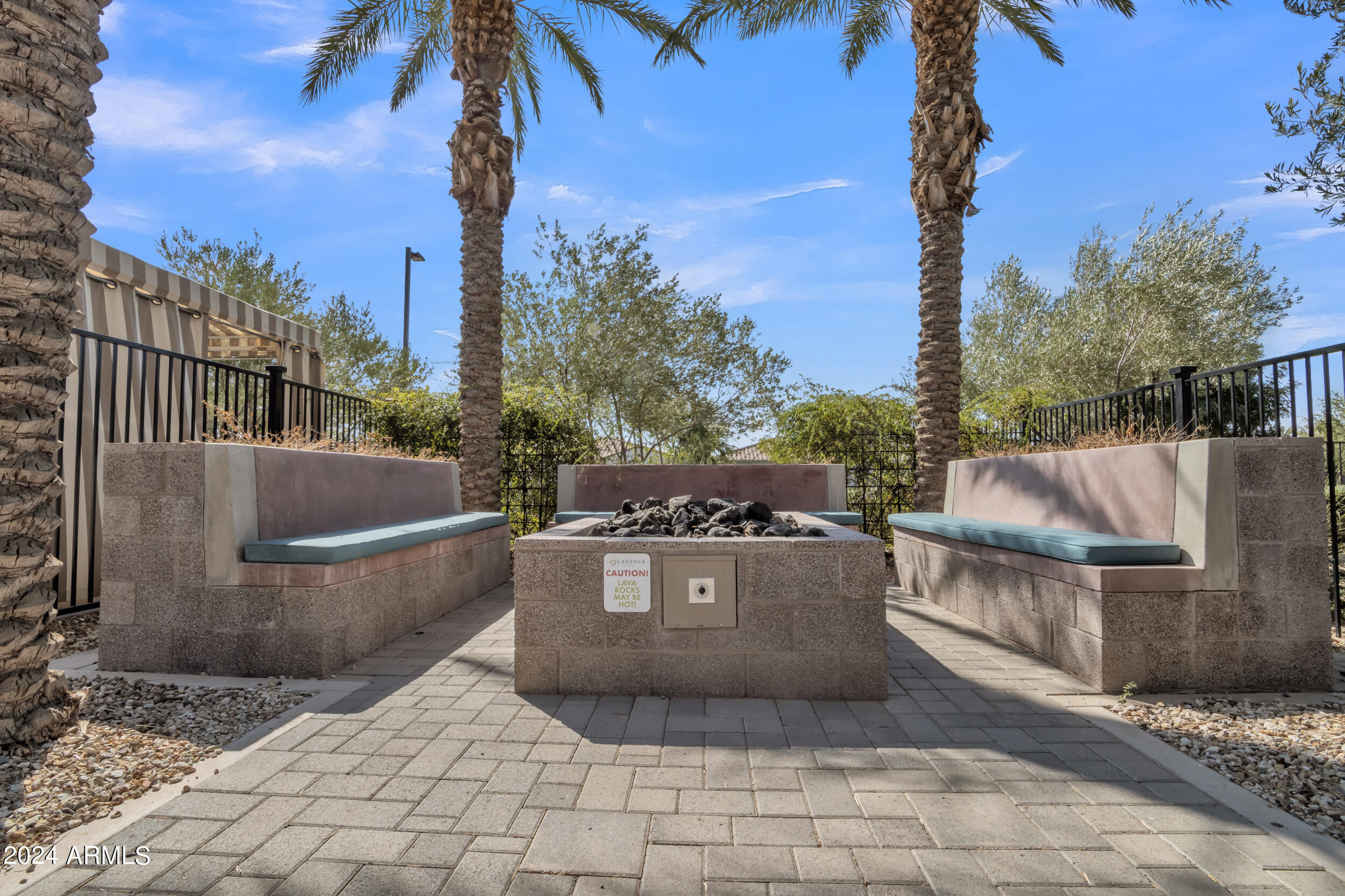 10050 E TIBURON Avenue