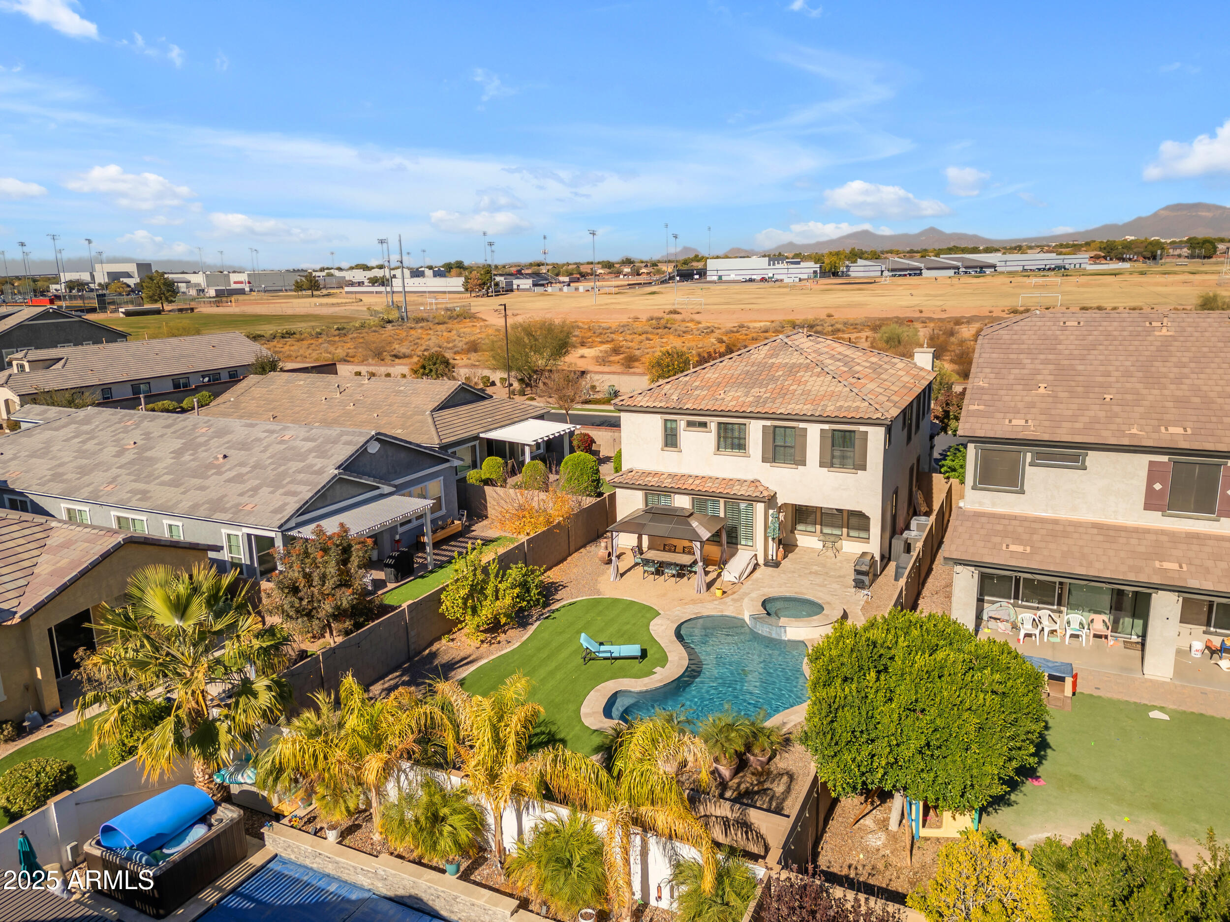 10307 E NOPAL Avenue