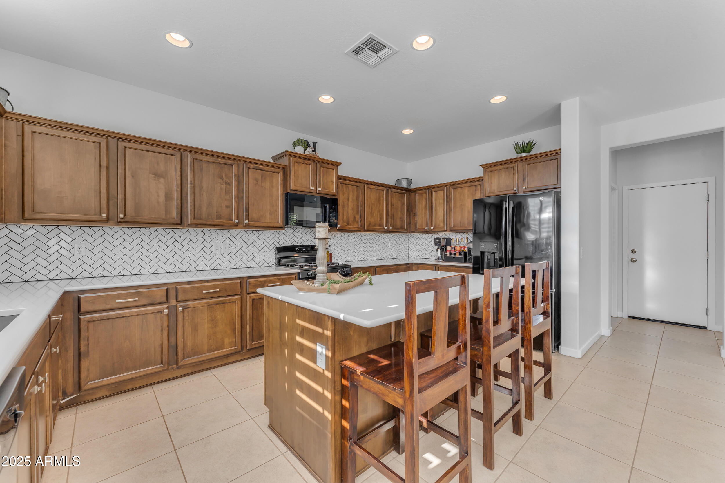 10307 E NOPAL Avenue