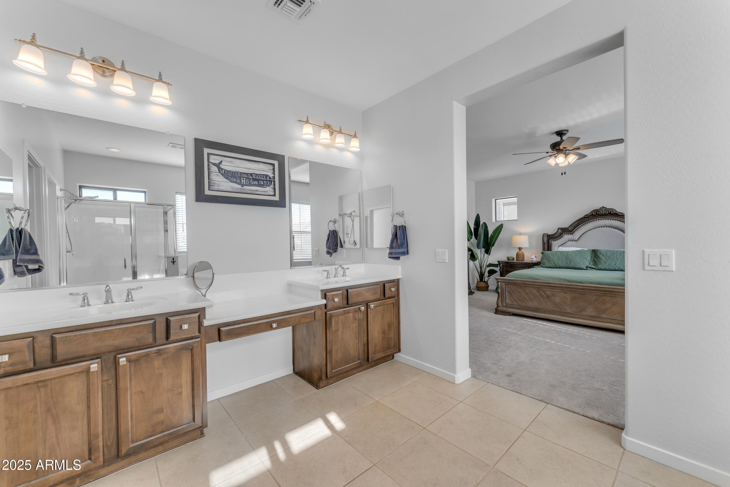 10307 E NOPAL Avenue